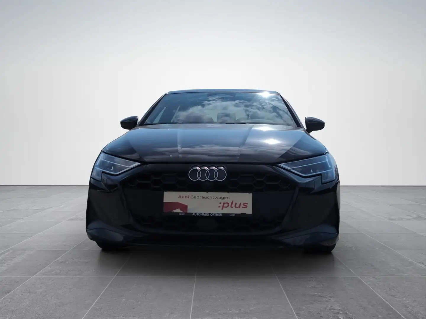 Audi A3 35 TDI Schwarz - 2