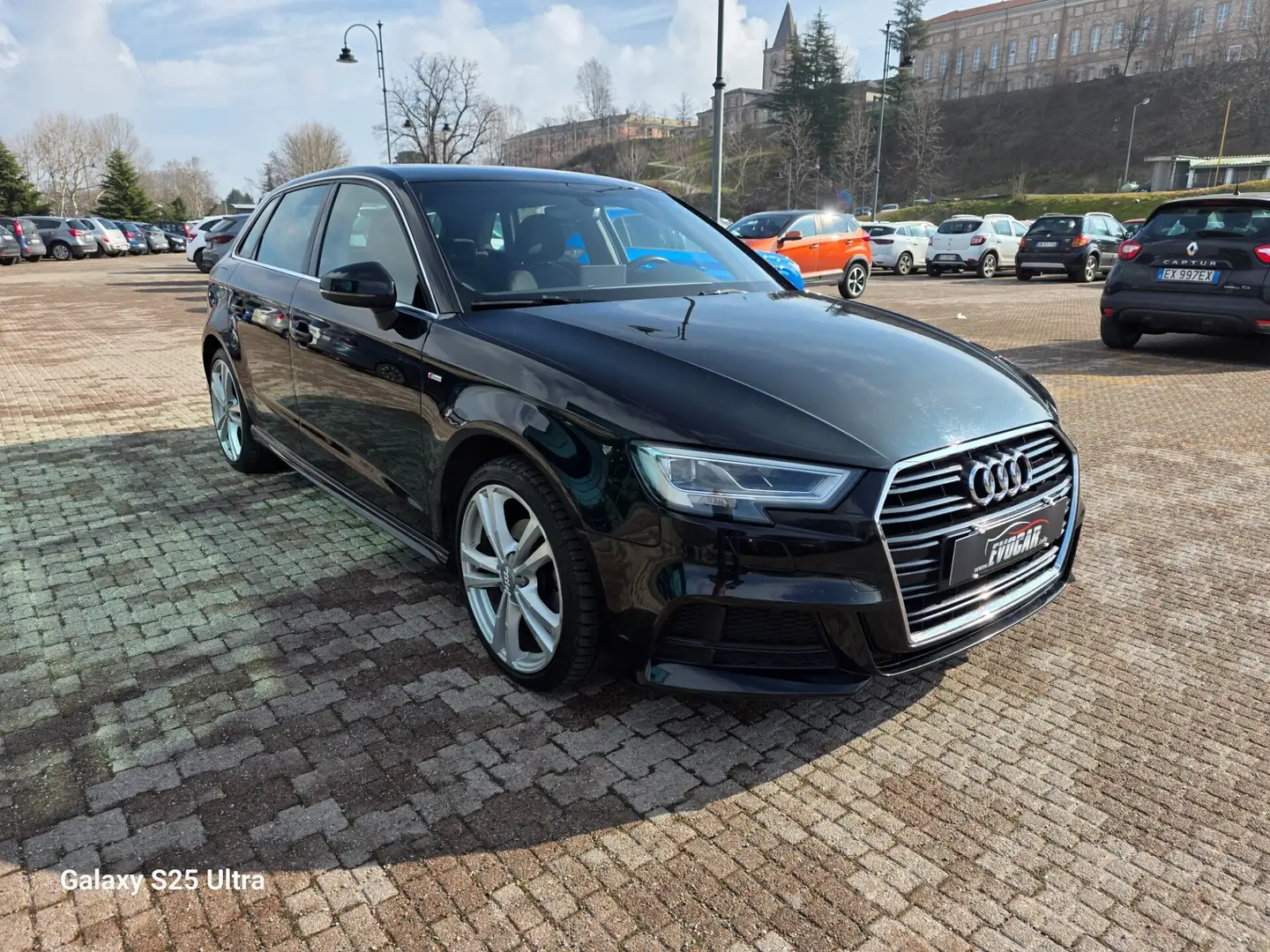 Audi A3 A3 SPB s line ritiro usato/scambio Schwarz - 2