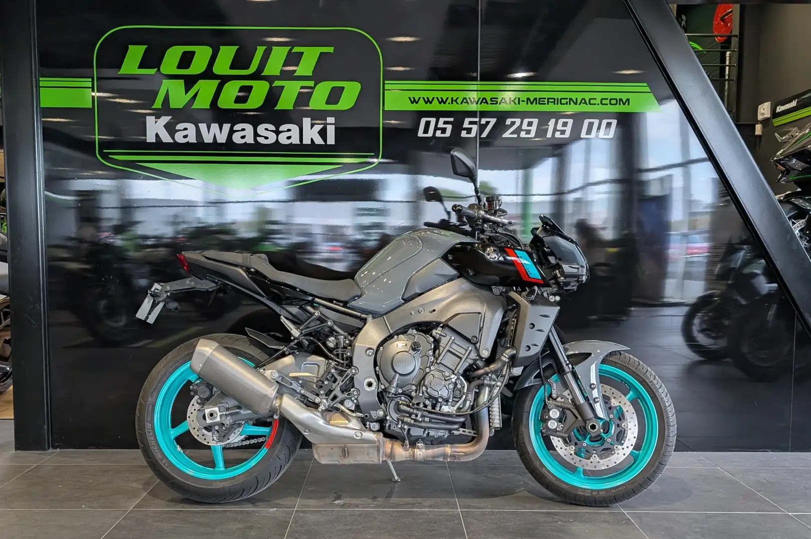 Yamaha MT-10 Grigio - 1