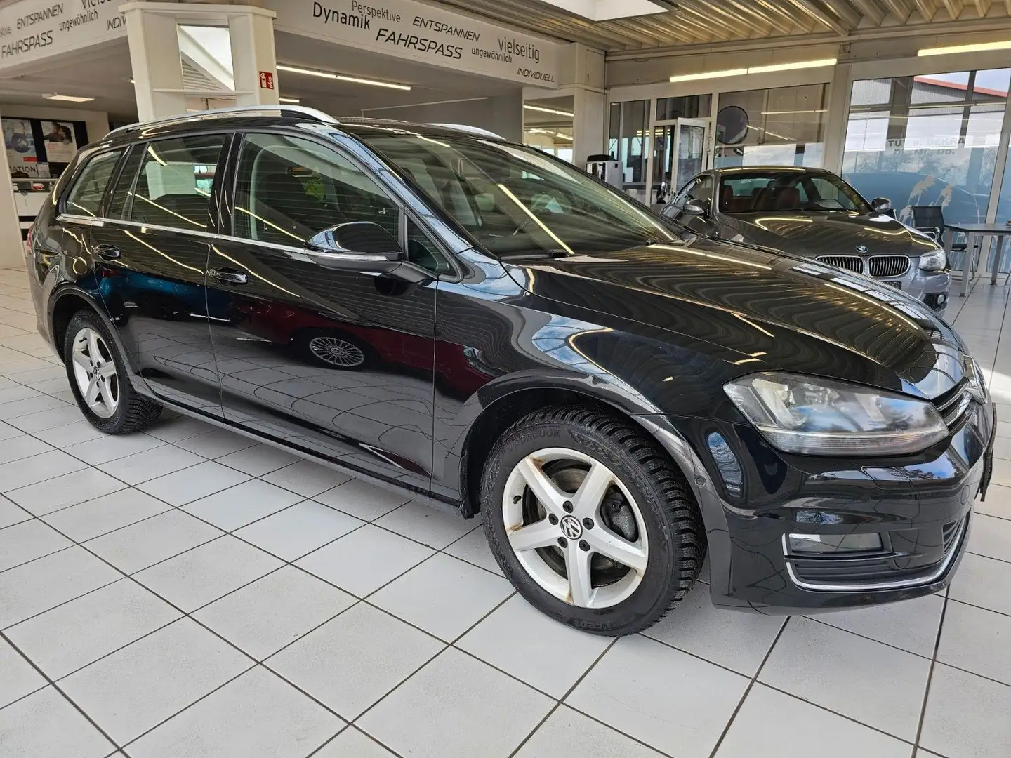 Volkswagen Golf VII Variant Highline BMT Schwarz - 1