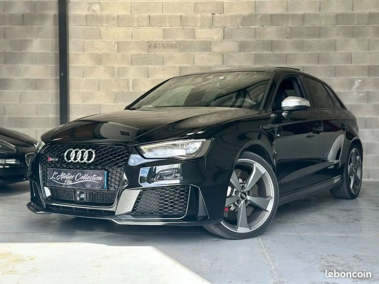 Audi RS3 SPORTBACK 2.5 TFSI S-tronic TOIT OUVRANT CAMERA DE RECUL GARANTIE 12 MOIS Zwart - 1