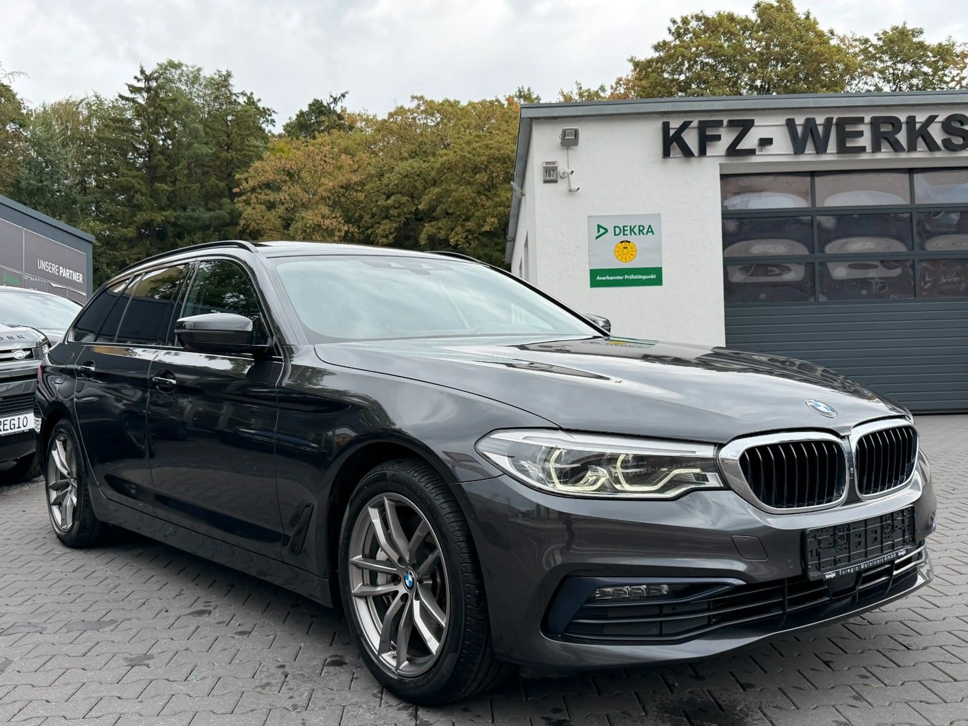 BMW 540 i xDrive Sport Line Aut. Head Up - LED /// — photo 5
