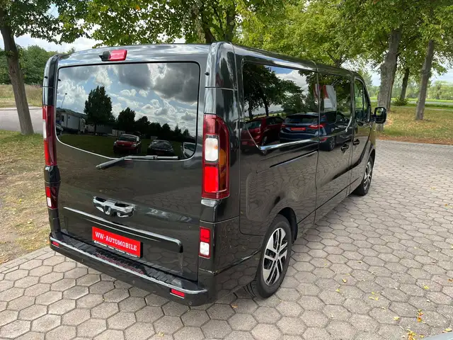 Opel Vivaro view 6