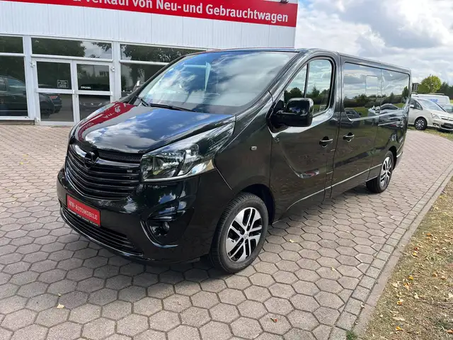 Opel Vivaro view 3