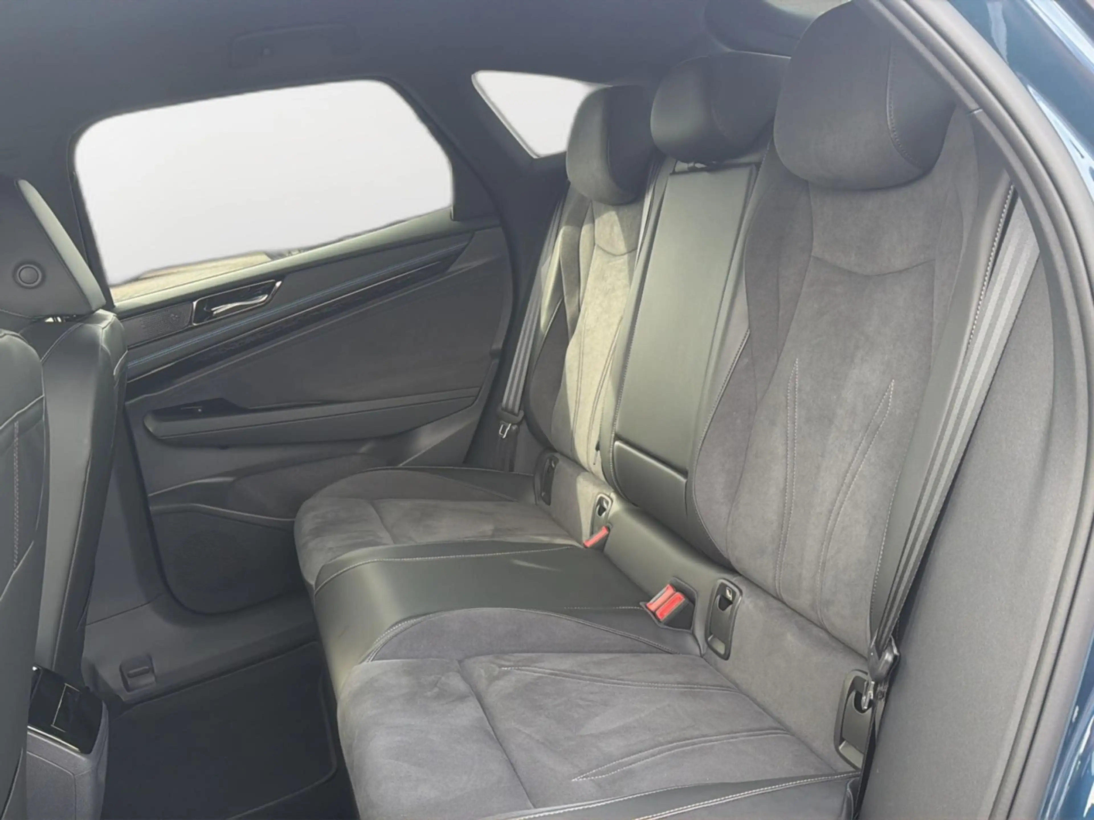 Volkswagen ID.7 Pro 77kWh RüKa SiHz WäPu Matrix Ambiente — photo 9