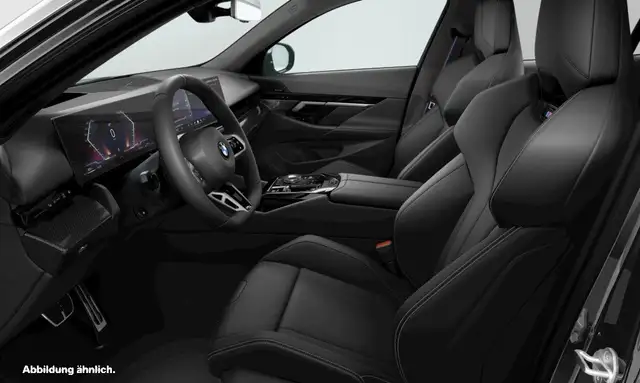 BMW 5 Series view 4