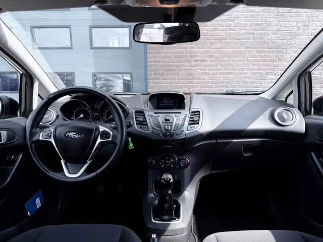 Ford Fiesta view 15