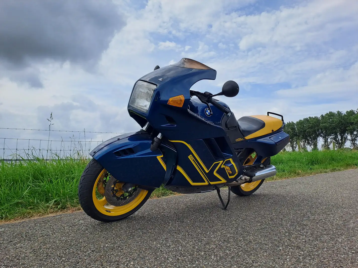 BMW K 1 Blau - 1