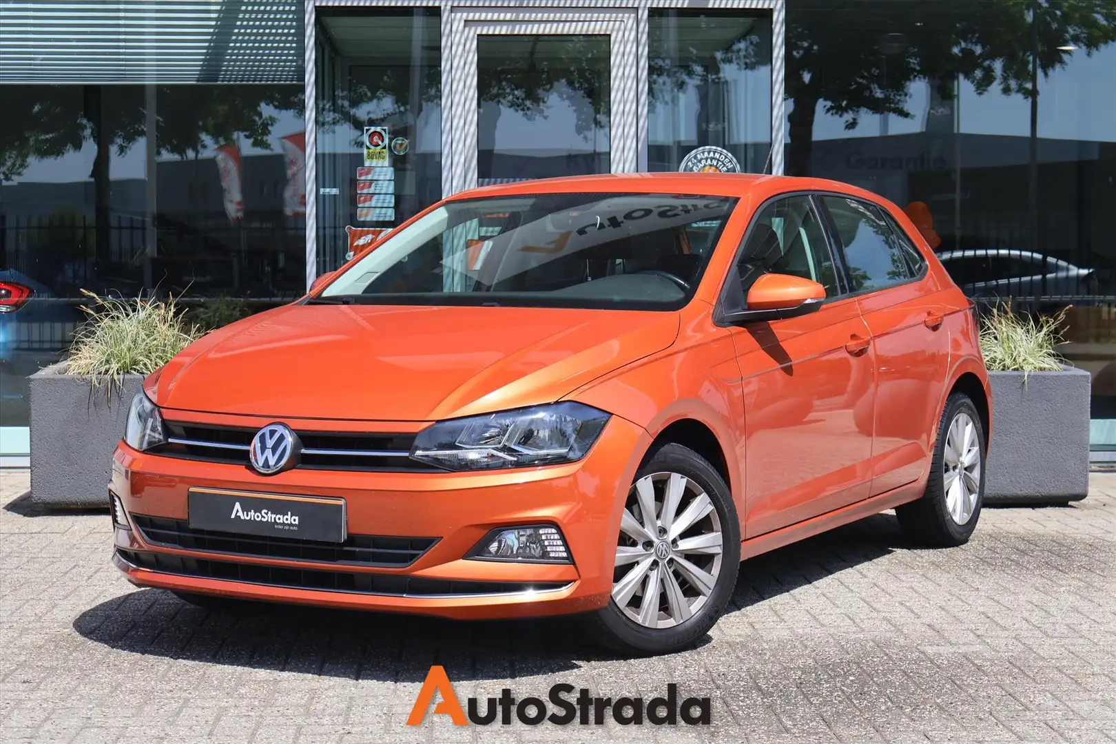 Volkswagen Polo 1.0 Highline TSI 115pk 7-DSG | Camera | Stoelverwa Oranje - 1