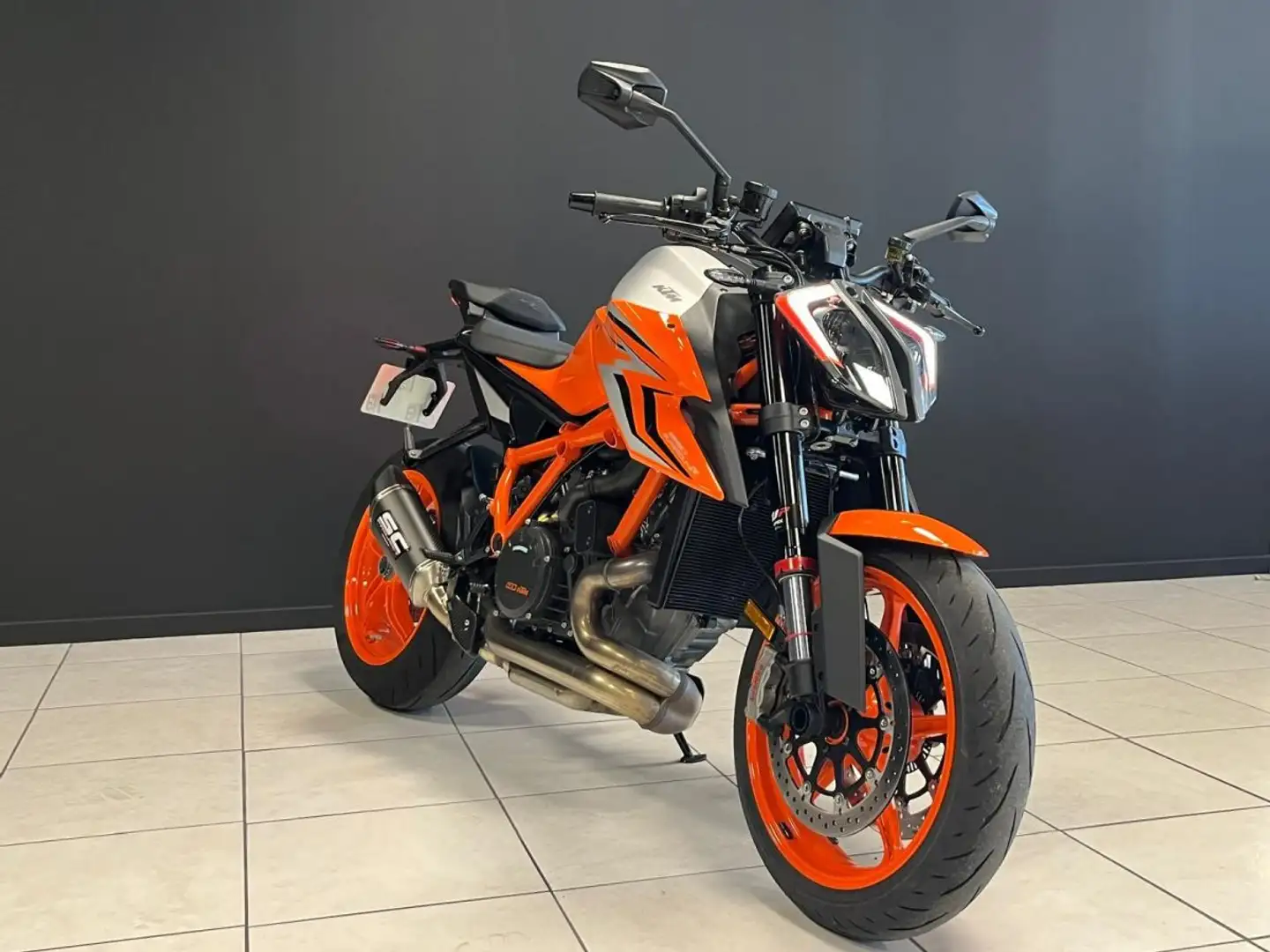 KTM 1290 Super Duke R Tech et Track Pack Or - 1