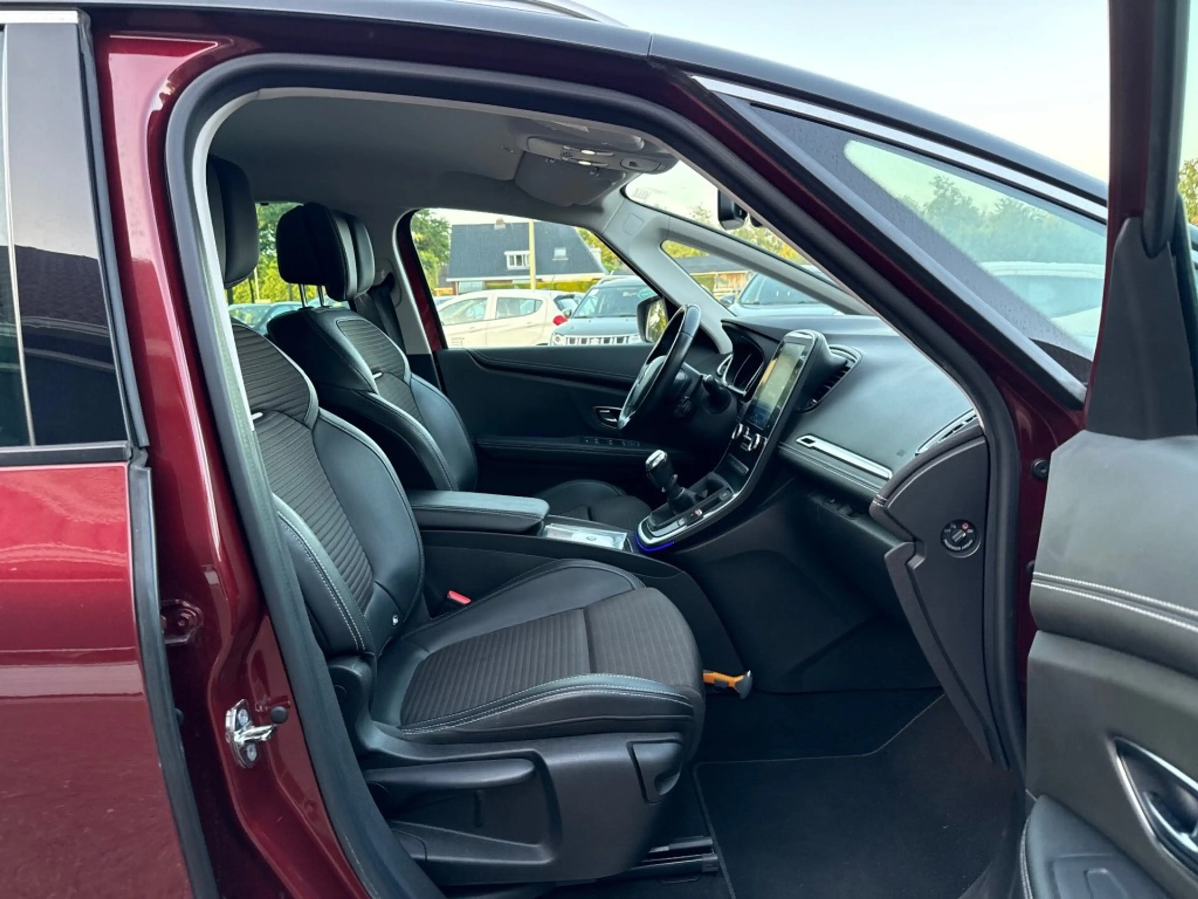 Renault Grand Scenic 1.2 TCE BOSE 130pk Orig. NL/Bose Sound/Camera/Trek — photo 15