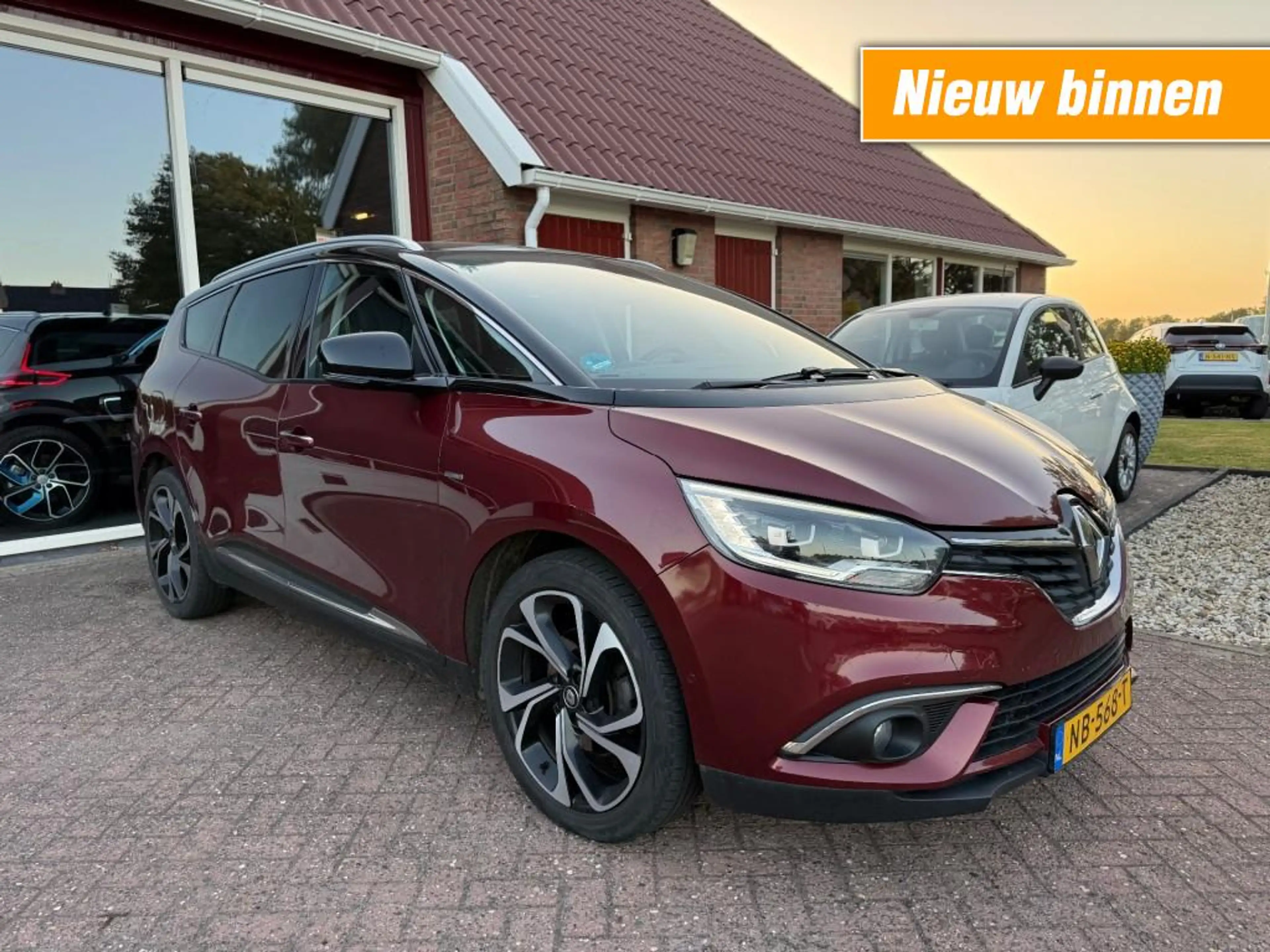Renault Grand Scenic 1.2 TCE BOSE 130pk Orig. NL/Bose Sound/Camera/Trek