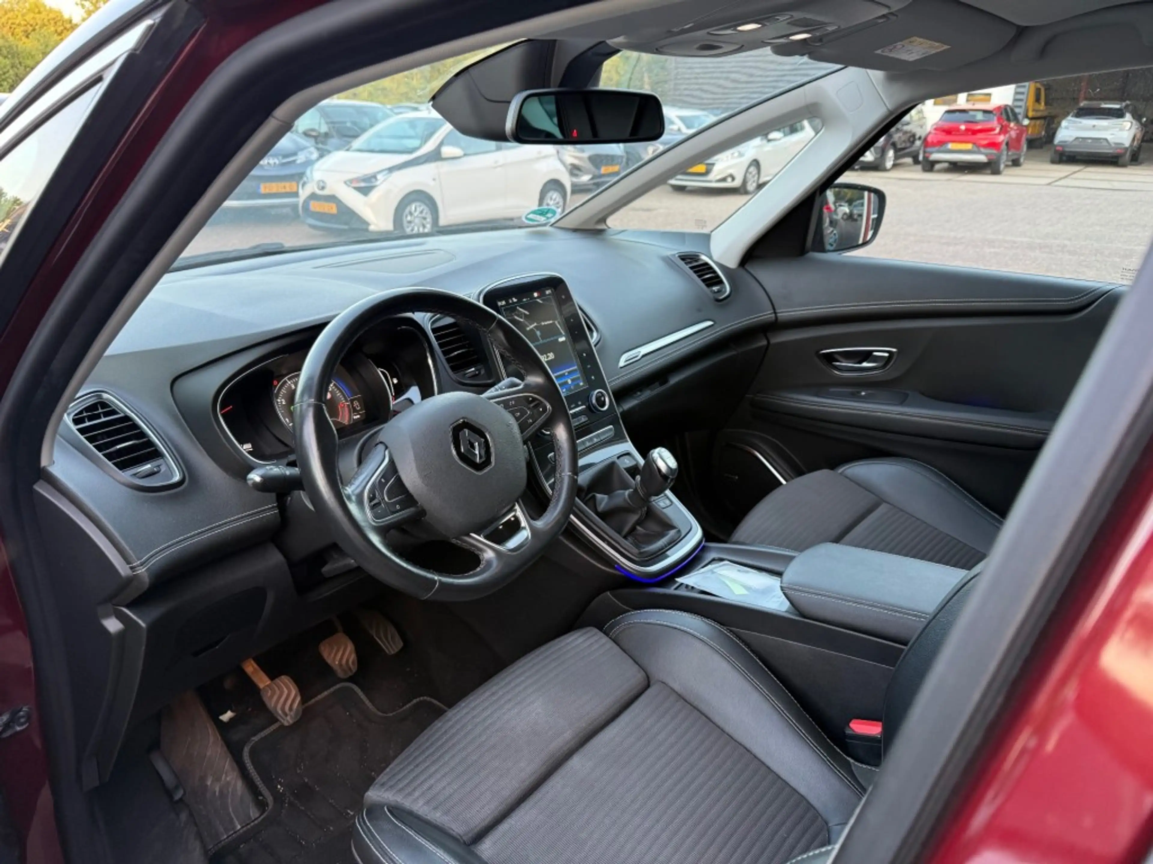 Renault Grand Scenic 1.2 TCE BOSE 130pk Orig. NL/Bose Sound/Camera/Trek — photo 4