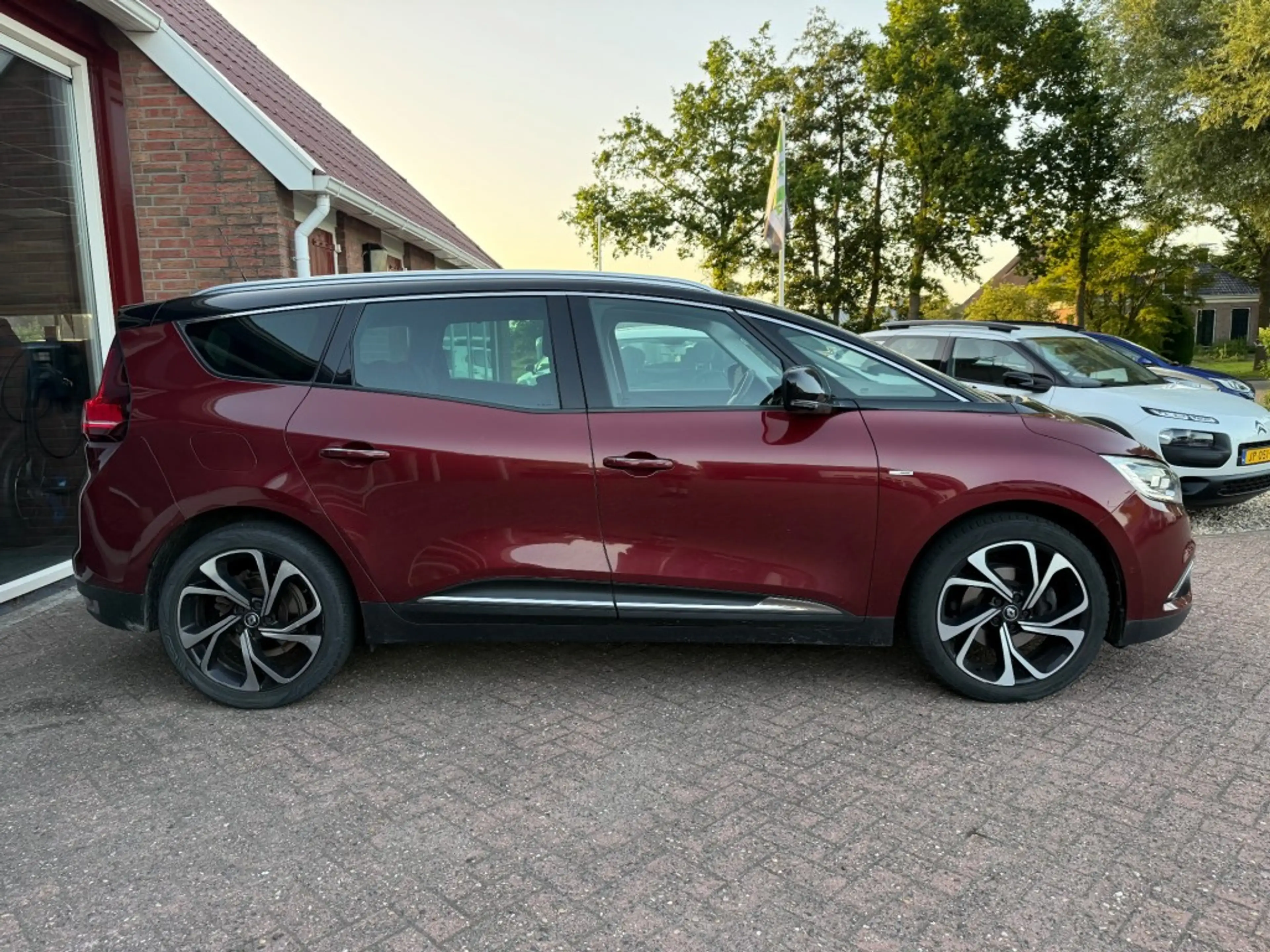 Renault Grand Scenic 1.2 TCE BOSE 130pk Orig. NL/Bose Sound/Camera/Trek — photo 2