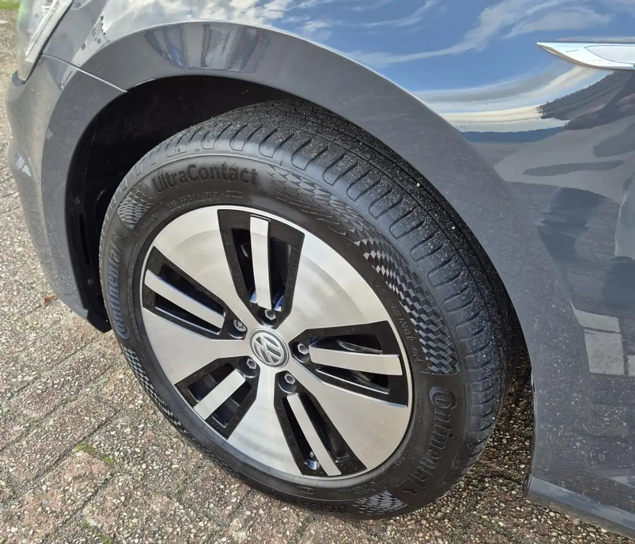 Volkswagen e-Golf E-DITION SoH92% orig.NL stoelverw. camera carplay Gris - 2