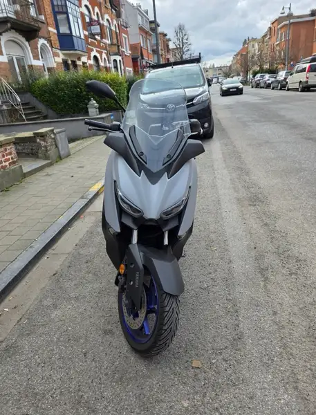 Yamaha X-Max 125 - foto 3