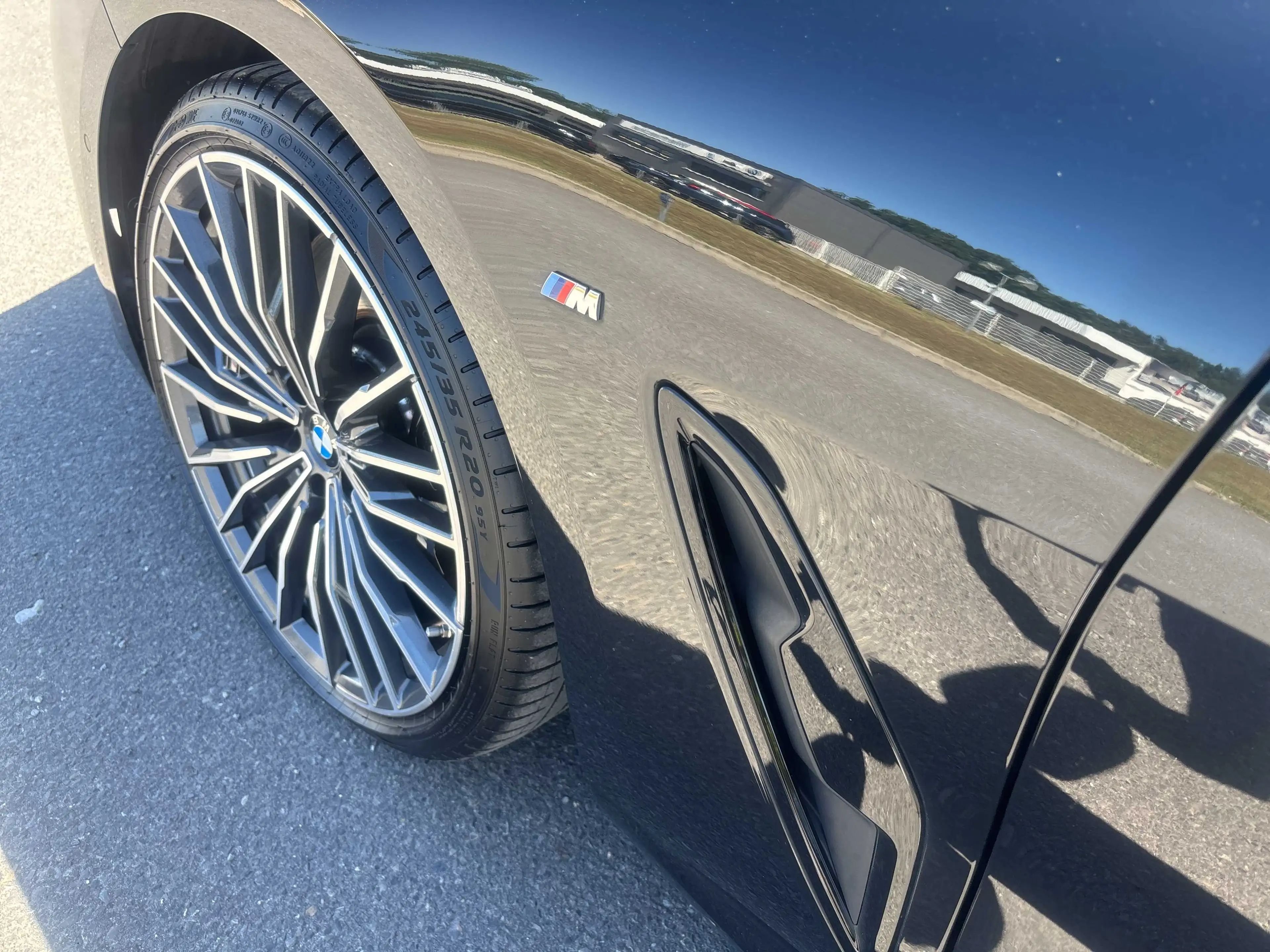 BMW 840 i Cabrio — photo 27
