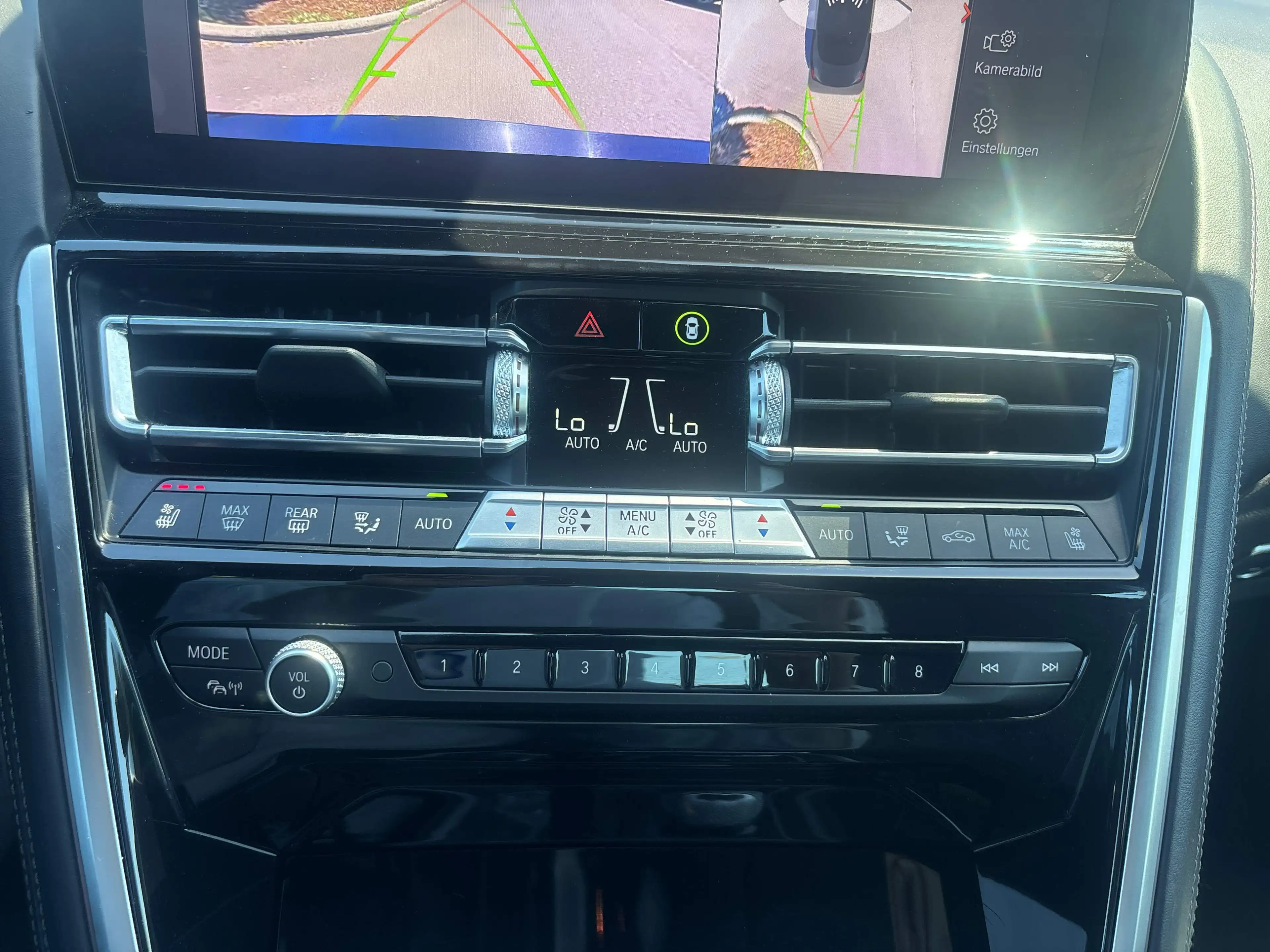 BMW 840 i Cabrio — photo 25