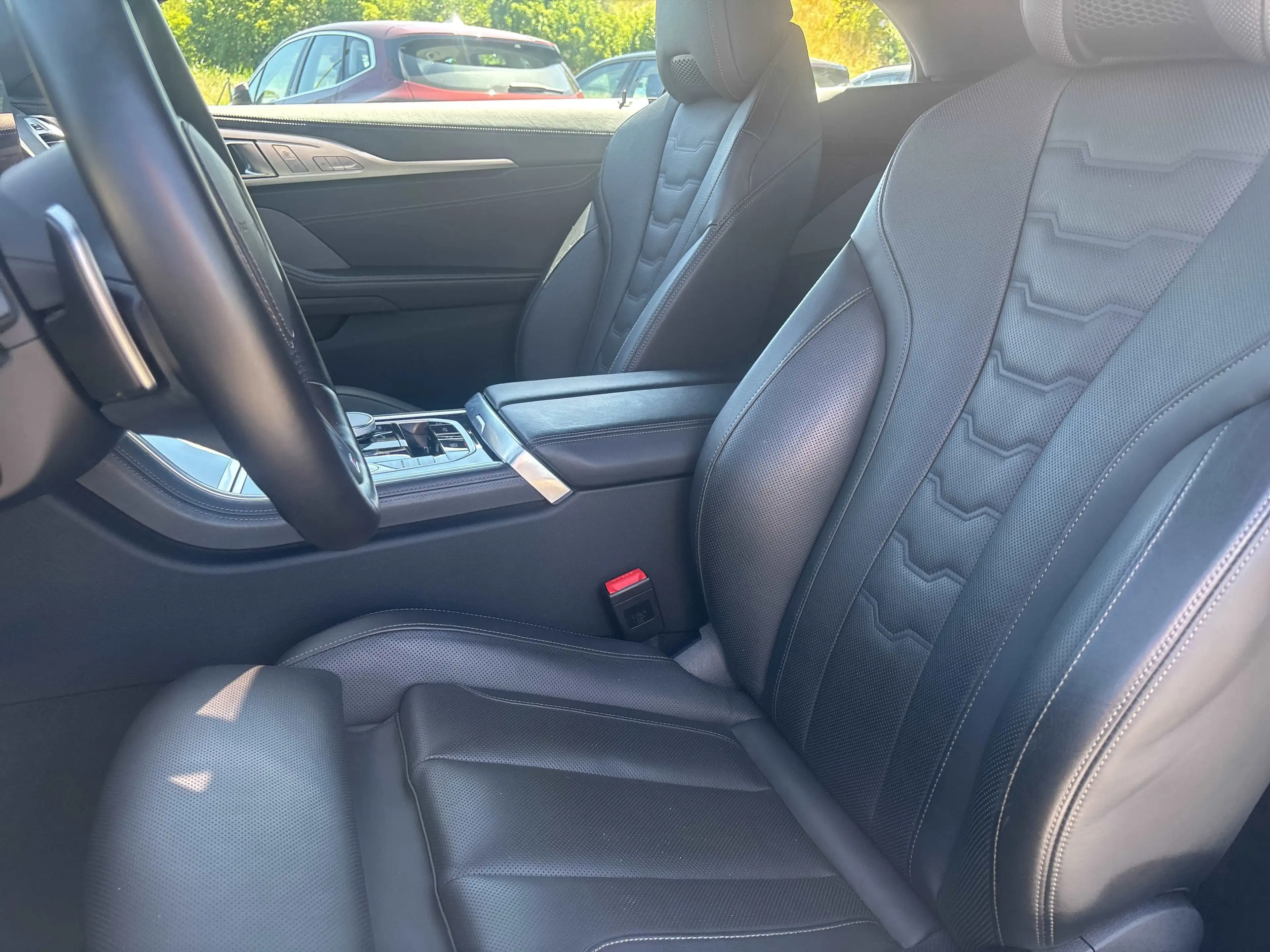 BMW 840 i Cabrio — photo 19