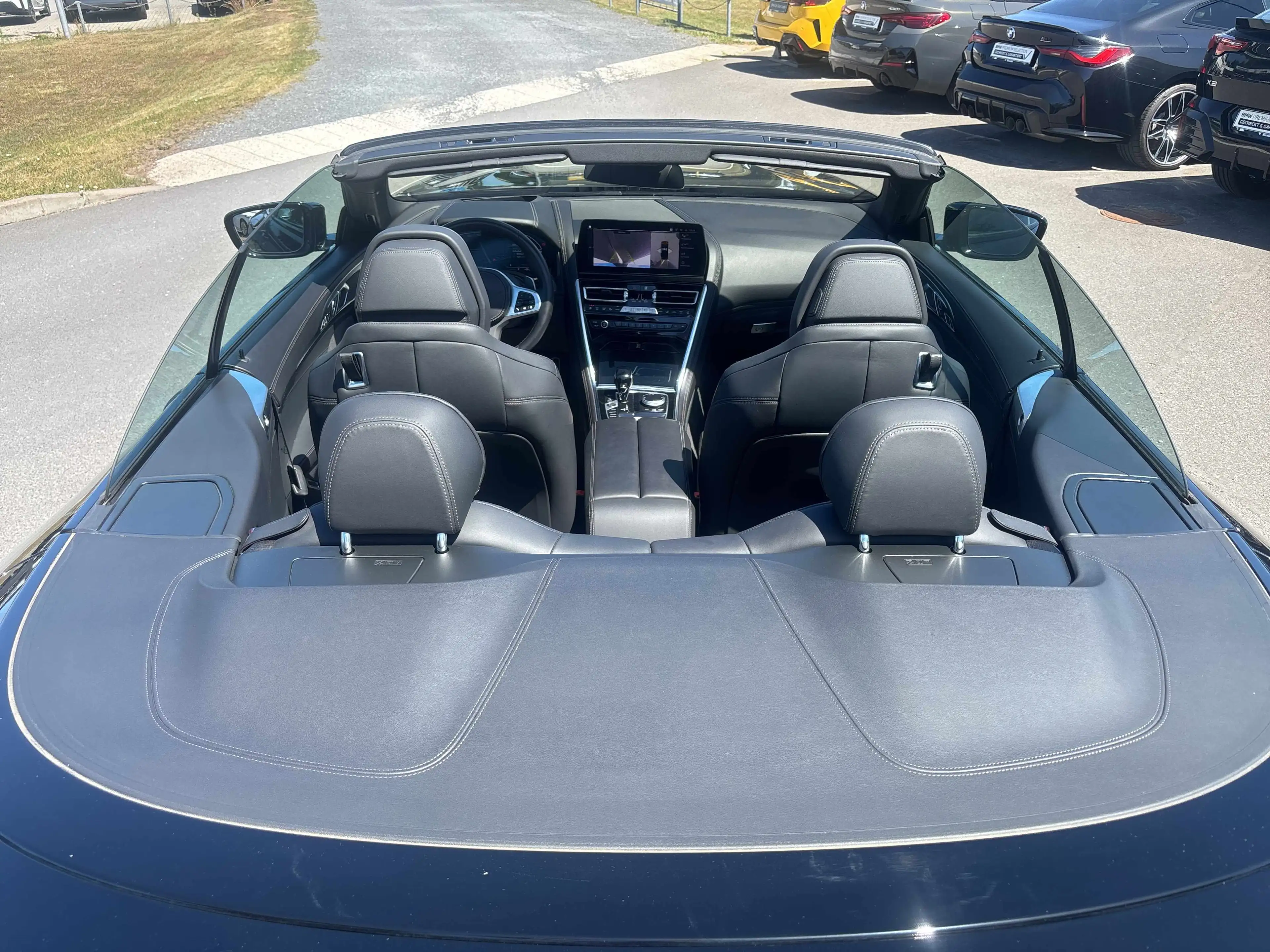 BMW 840 i Cabrio — photo 16