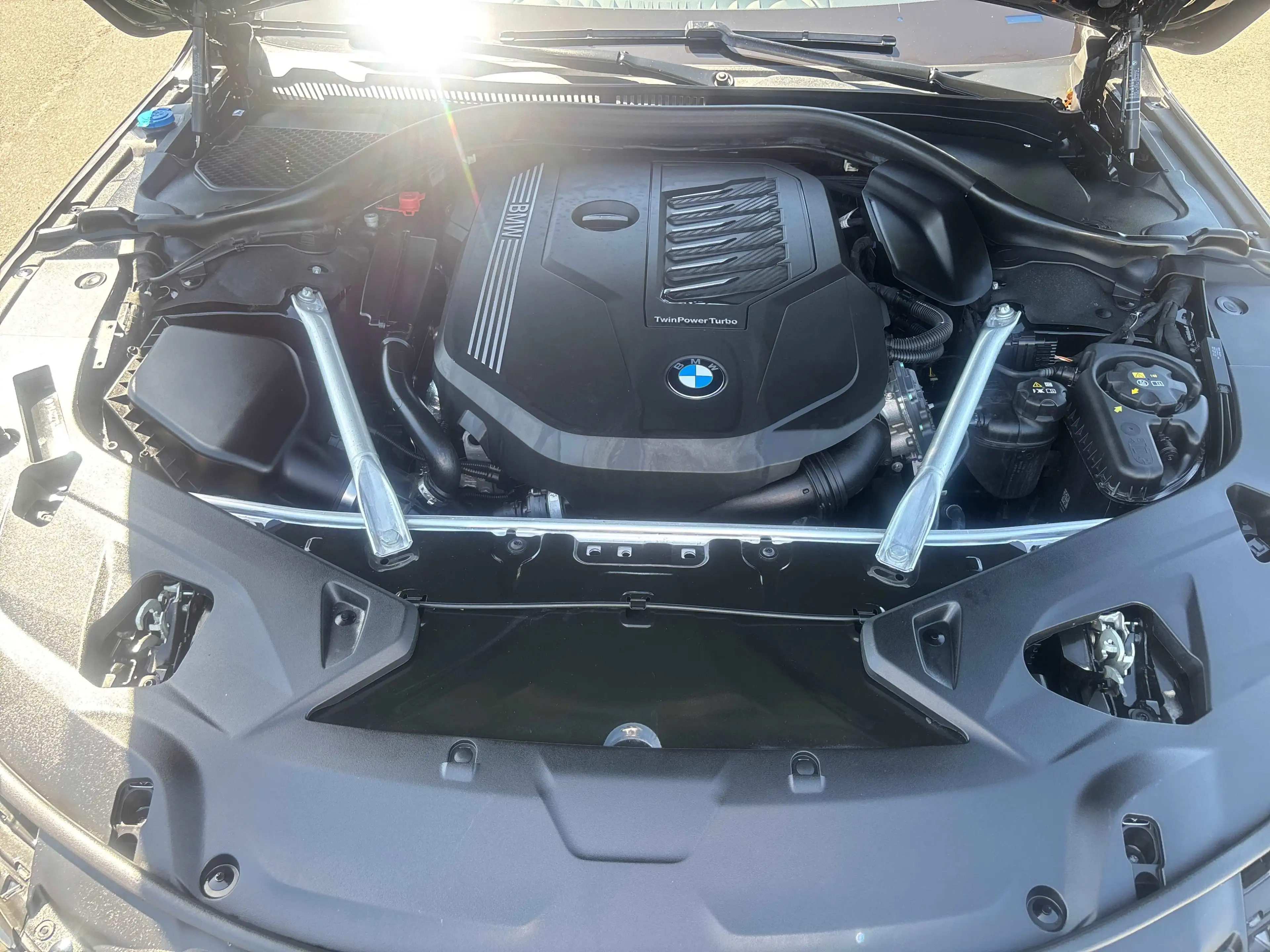 BMW 840 i Cabrio — photo 28