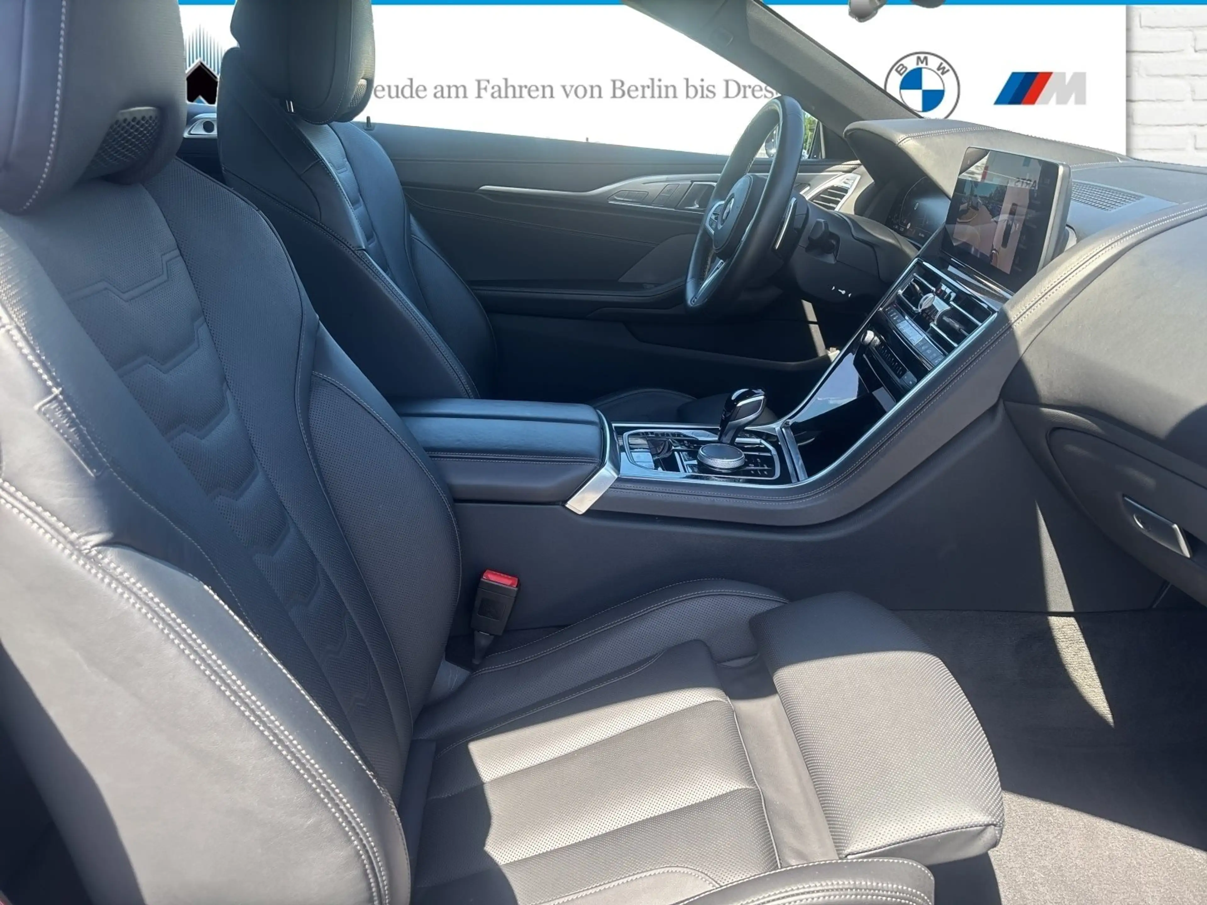 BMW 840 i Cabrio — photo 11