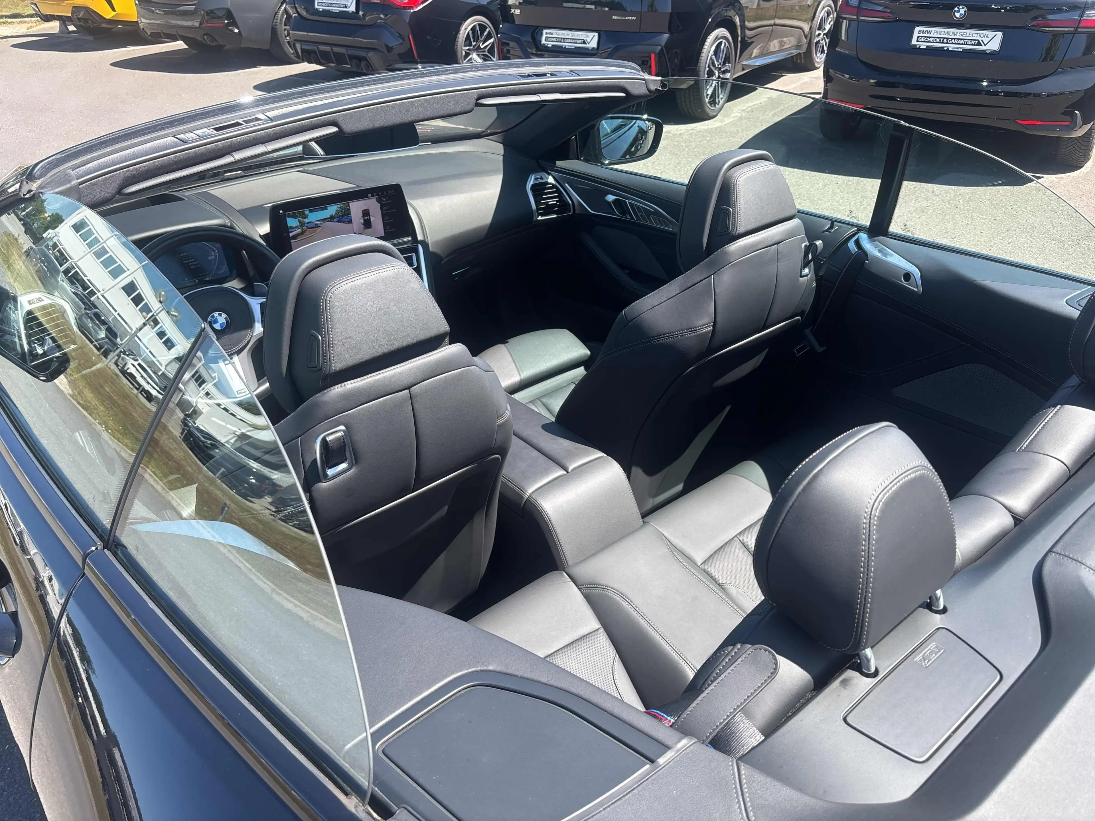 BMW 840 i Cabrio — photo 17