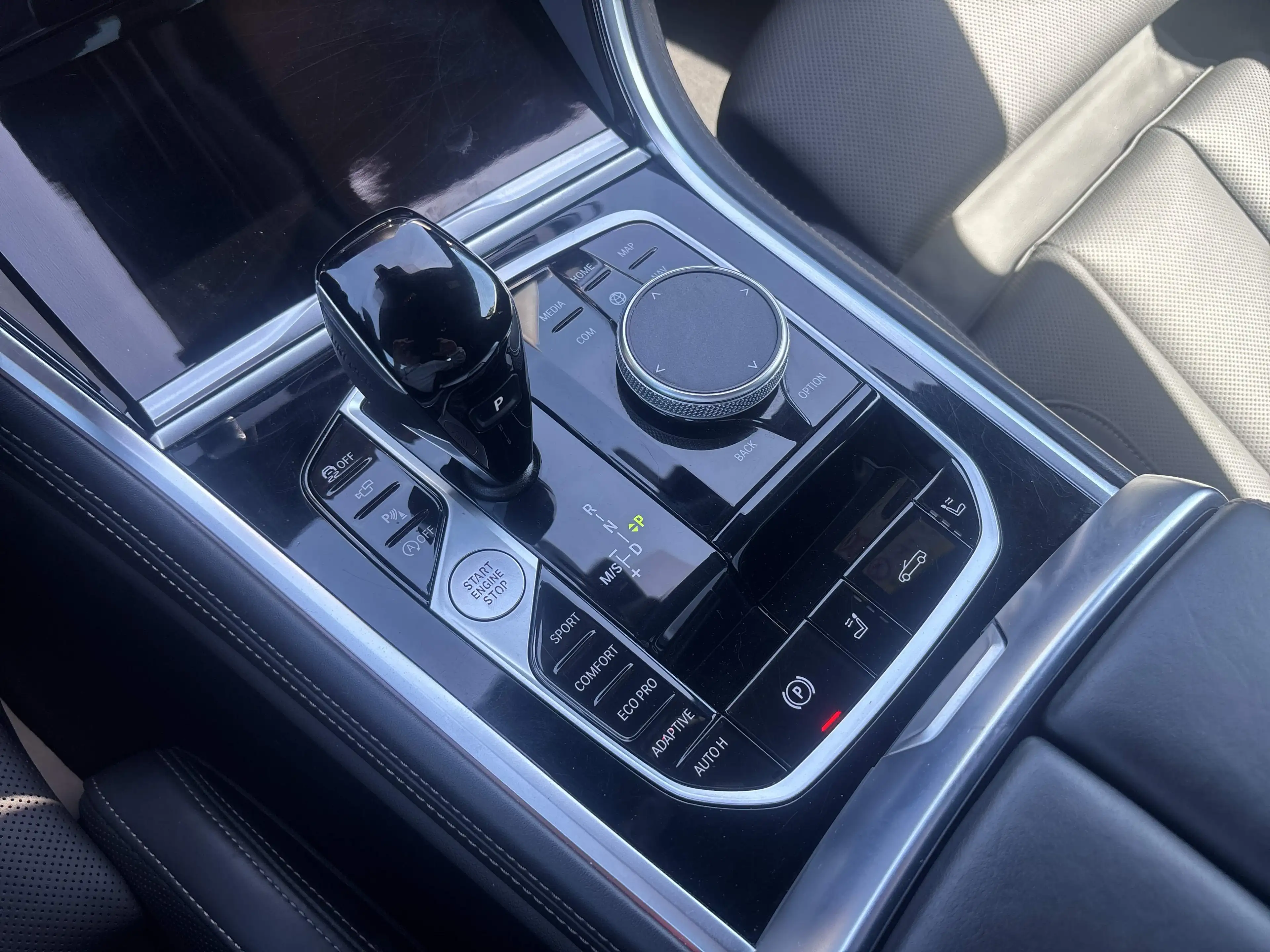 BMW 840 i Cabrio — photo 26