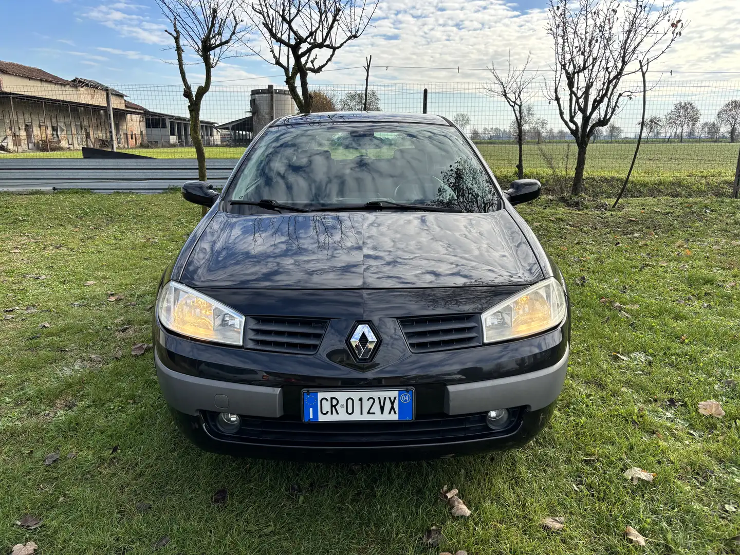 Renault Megane 3p 1.4 16v Luxe Dynamique - 2