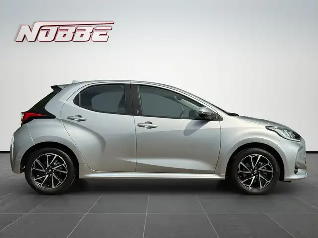 Toyota Yaris view 6