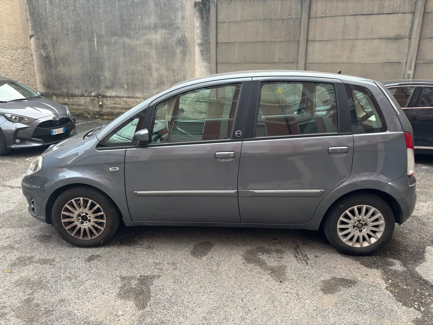 Lancia MUSA Musa II 2012 1.4 8v Diva c/c.traz.,esp ecochic Gpl siva - 1