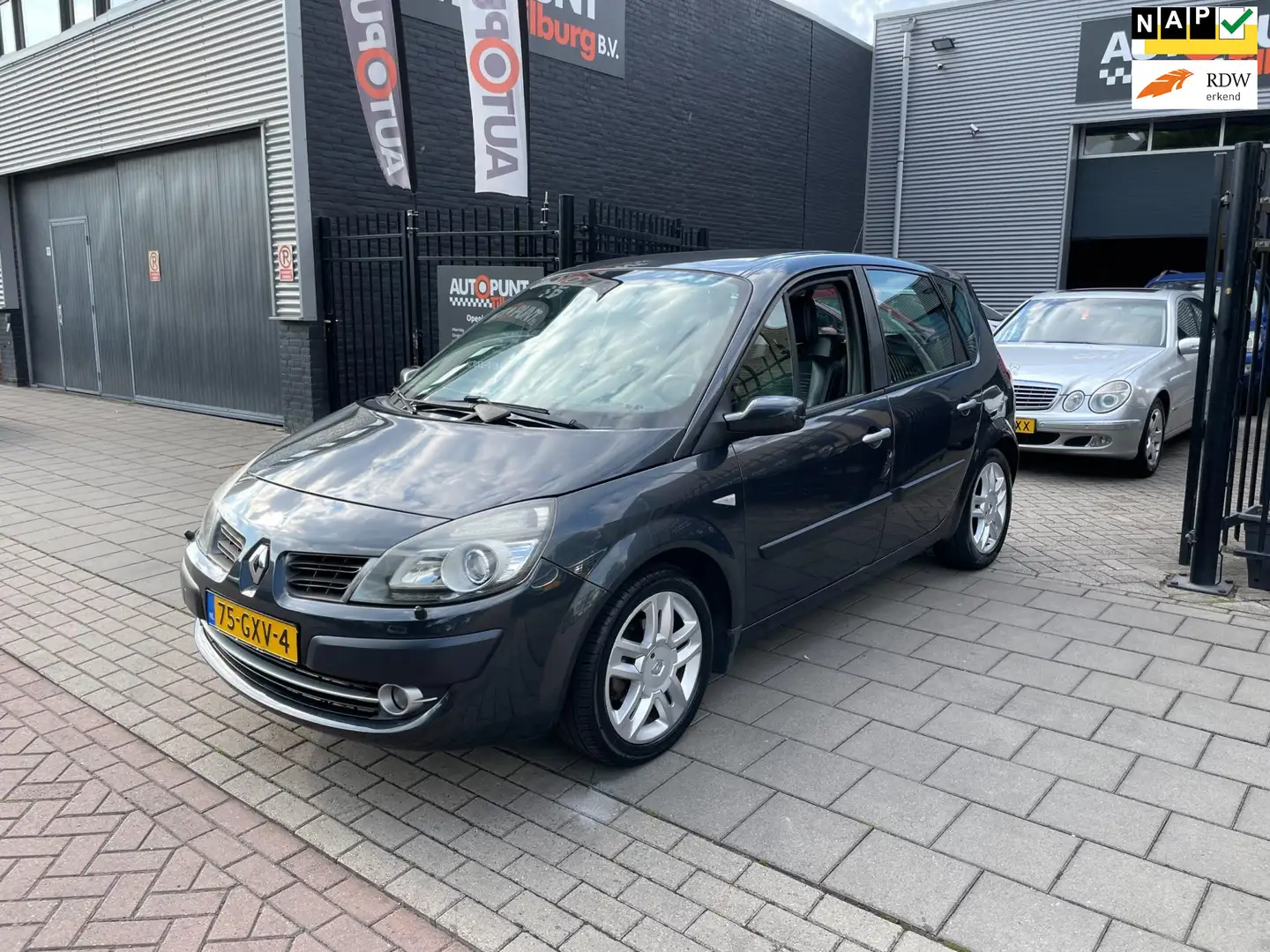 Renault Scenic 1.6-16V Tech Line 3e Eigenaar! Trekhaak Airco NAP Grau - 1
