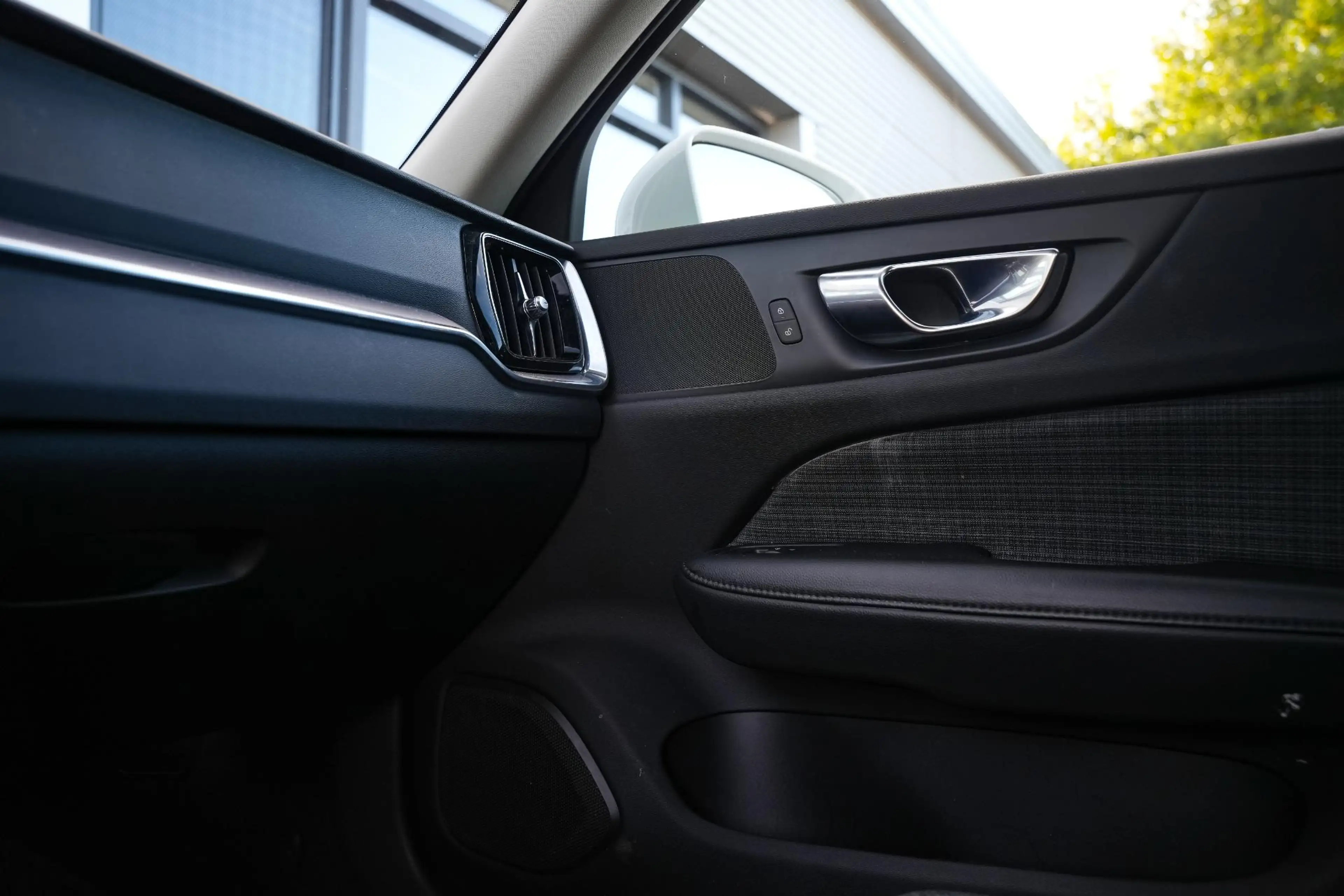 Volvo V60 Cross Country 2.0 B5 AWD Pro Adaptieve Cruise Keyless Memory 18' — photo 24