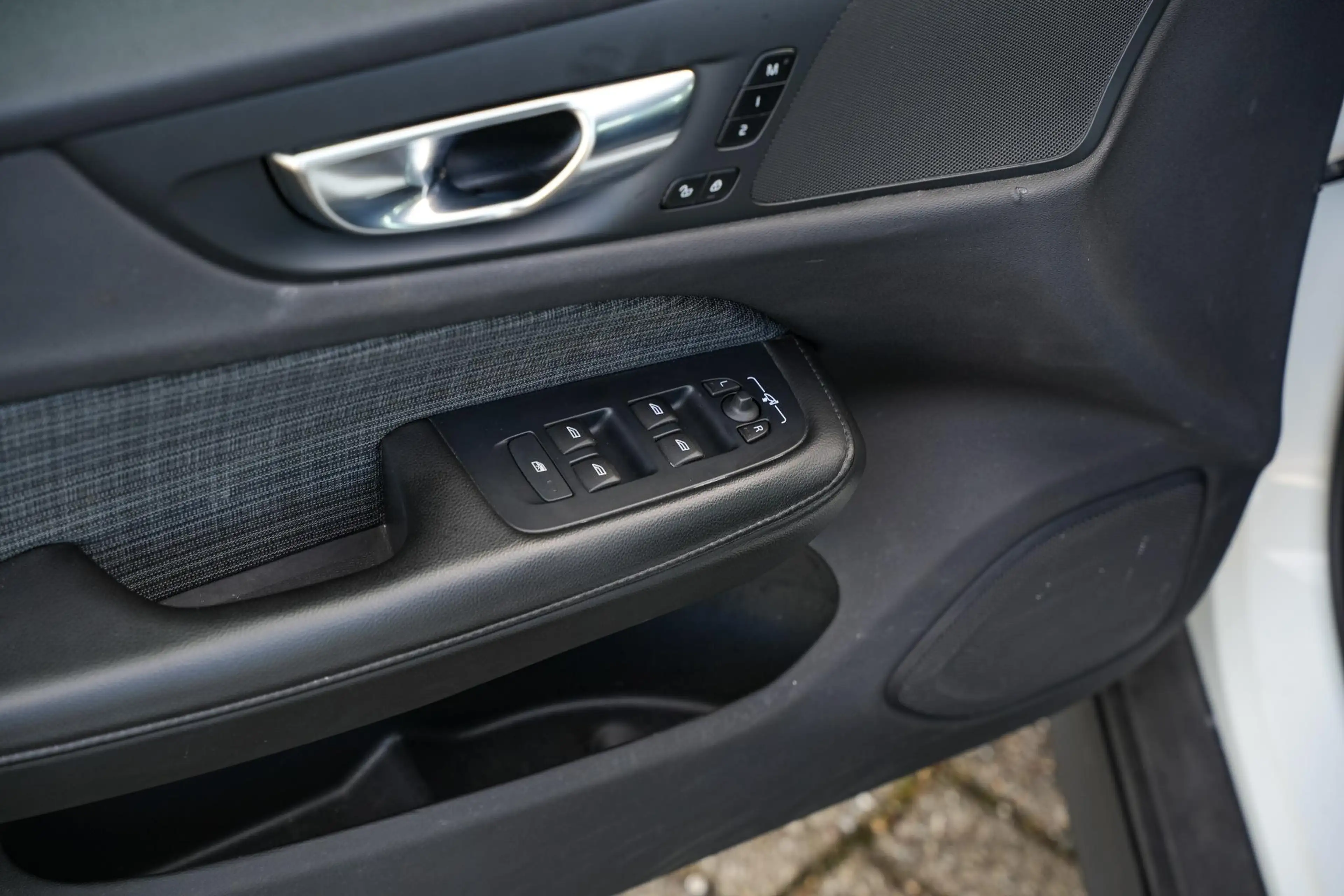 Volvo V60 Cross Country 2.0 B5 AWD Pro Adaptieve Cruise Keyless Memory 18' — photo 14