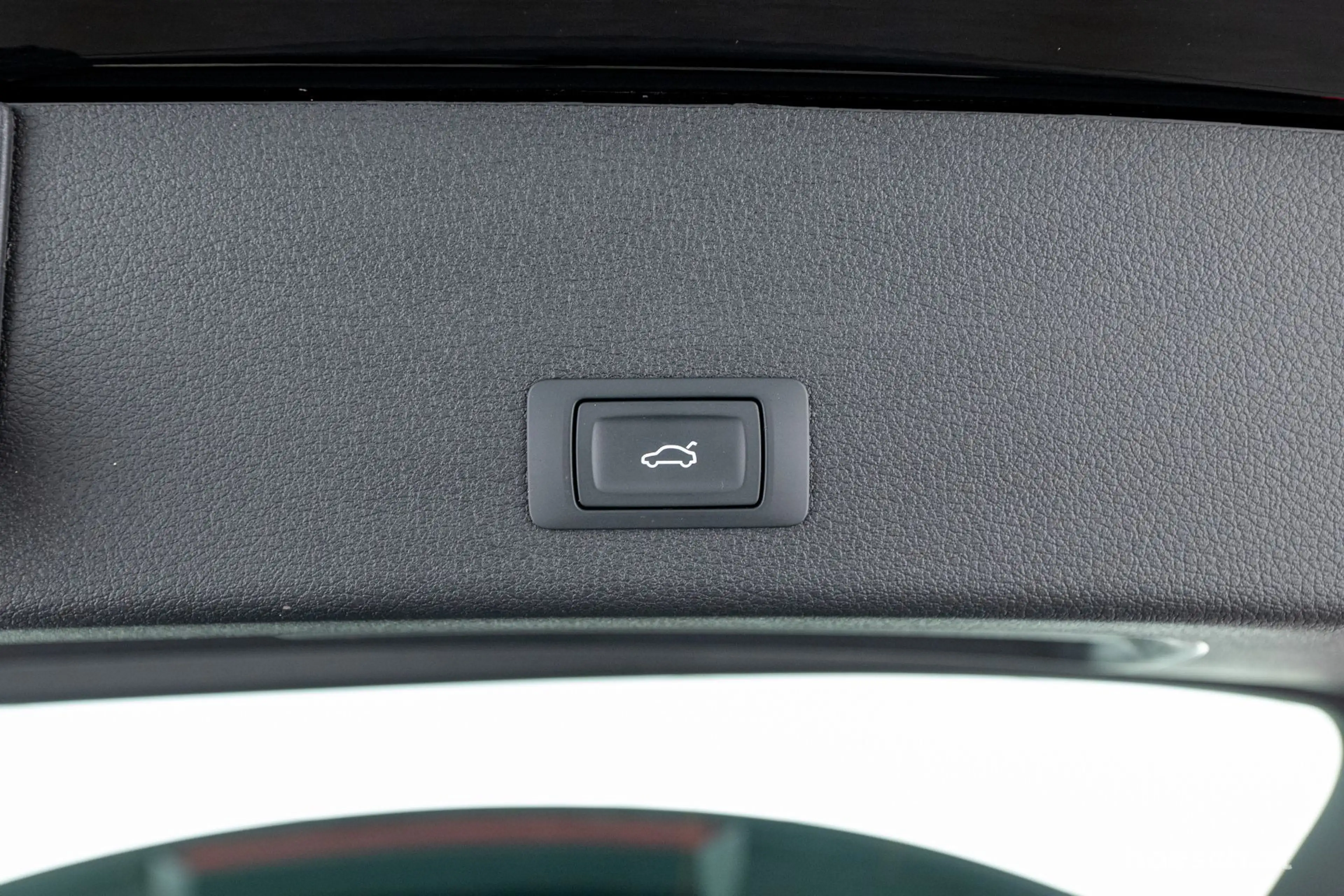 Audi e-tron 55 quattro HEAD-UP LEDER ACC -64% — photo 9