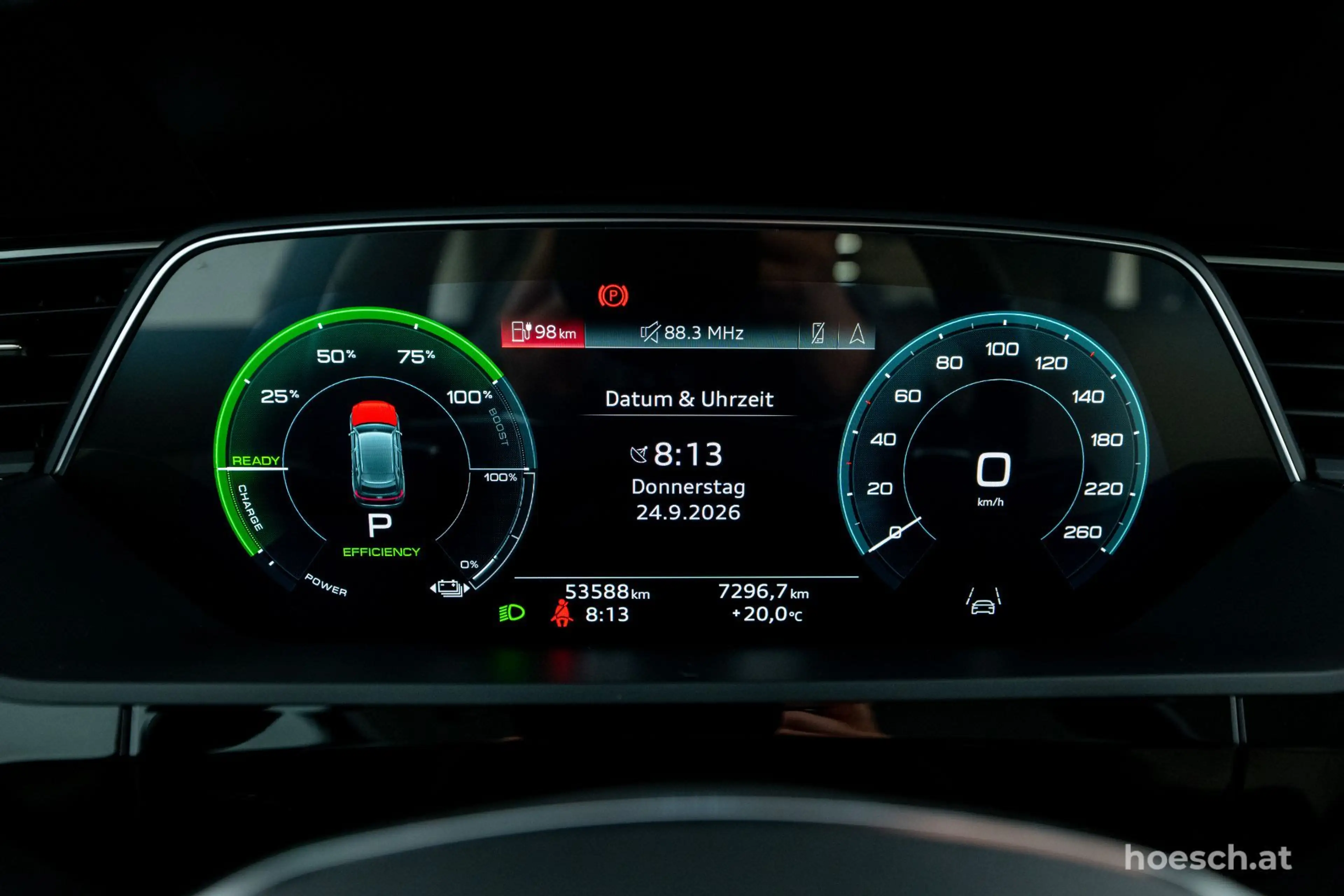 Audi e-tron 55 quattro HEAD-UP LEDER ACC -64% — photo 10