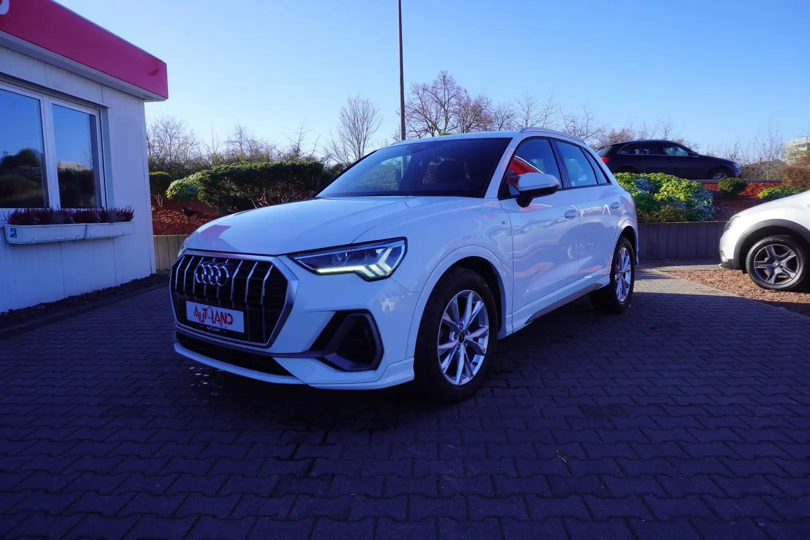 Audi Q3 35 2.0 TDI S line LED Navi Digitales Cockpit Weiß - 2