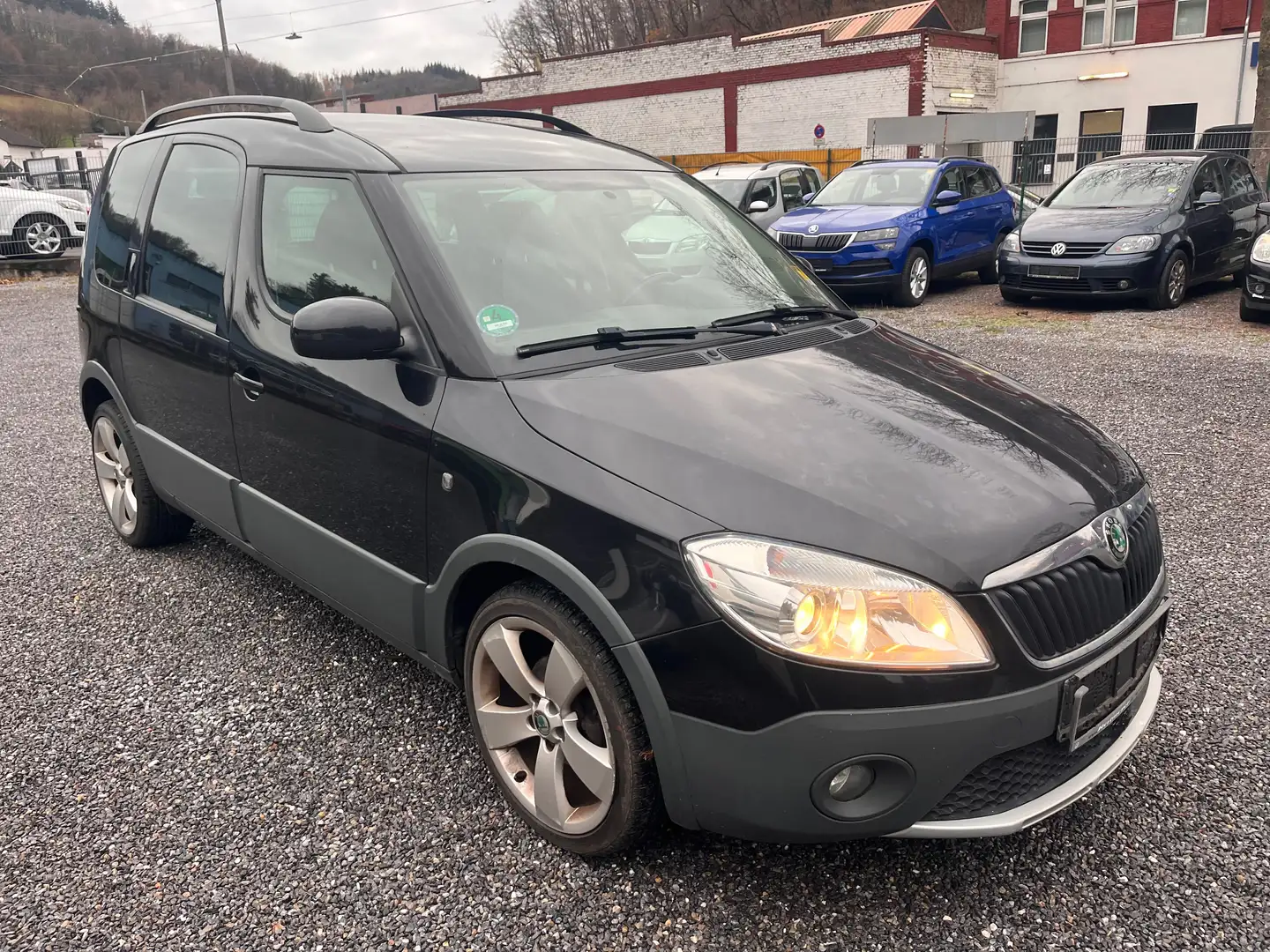 Skoda Roomster Scout Schwarz - 1