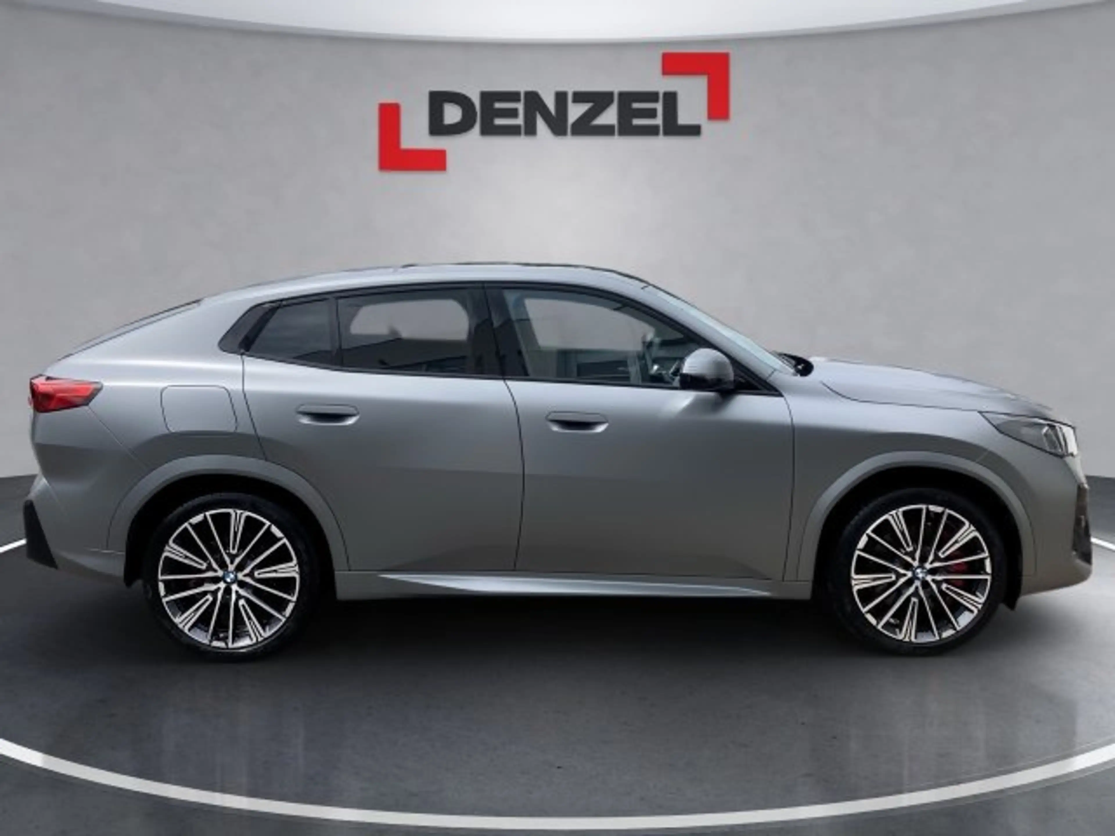 BMW iX2 xDrive30 U10 — photo 5