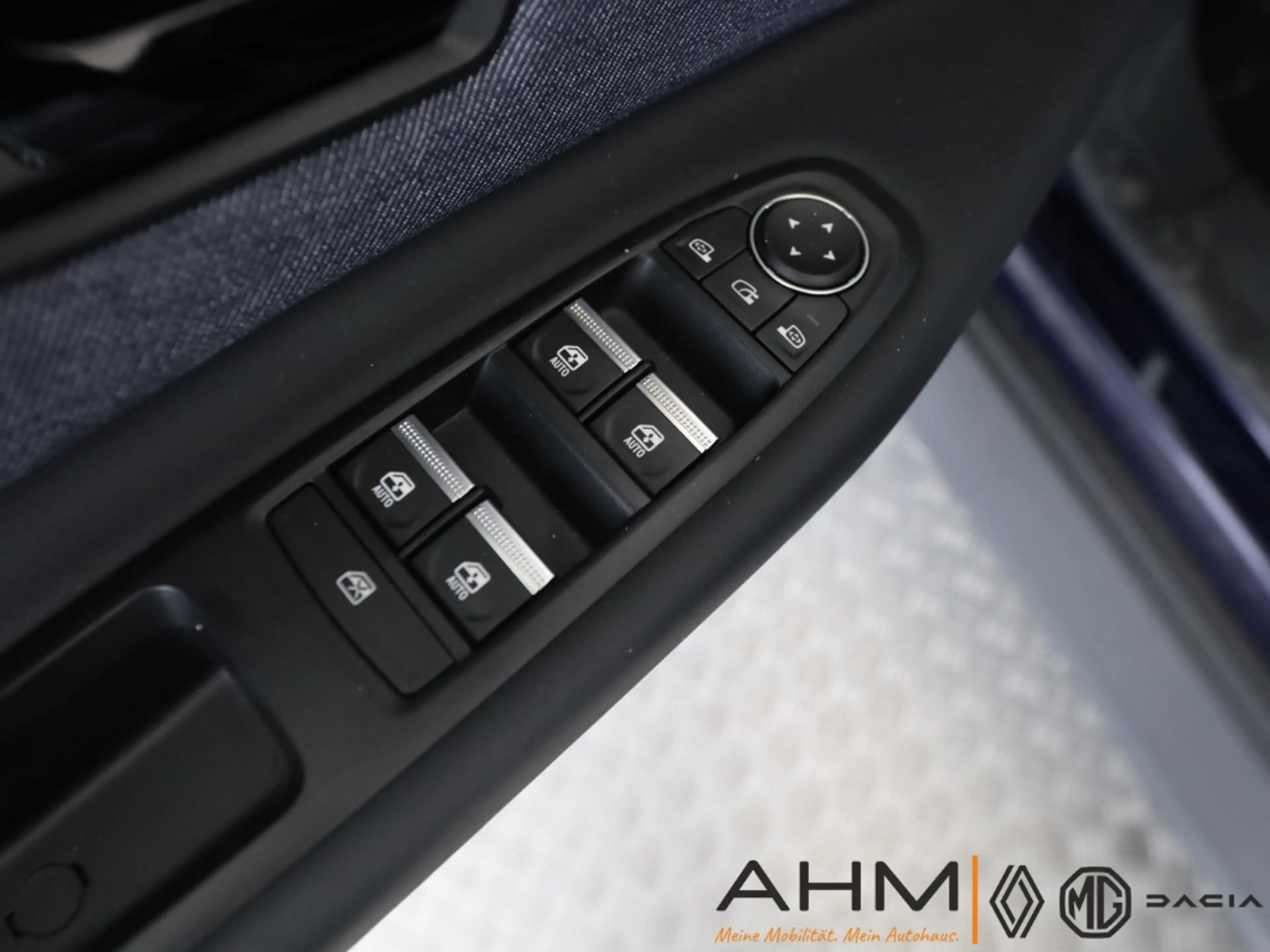 Renault R 5 Electric 120 Urban Range Techno — photo 7