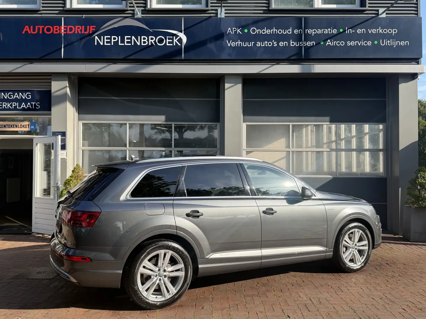 Audi Q7 e-tron 3.0 TDI quattro Sport S-Line | LED Matrix | Leder Grau - 2