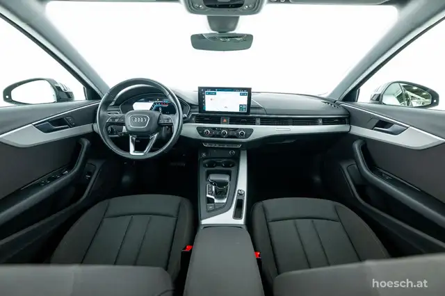 Audi A4 view 5