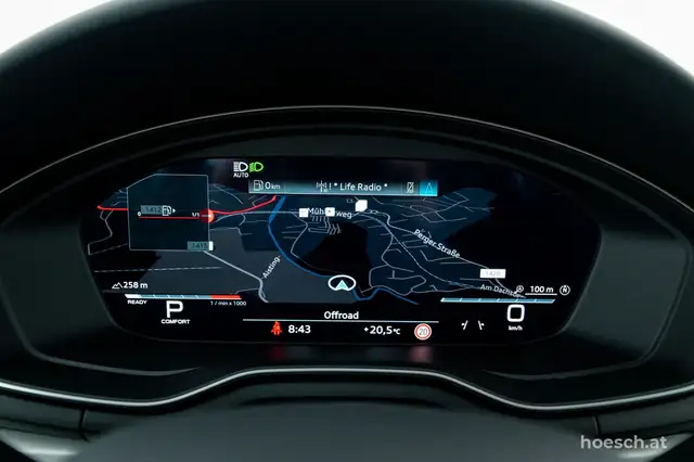Audi A4 view 9
