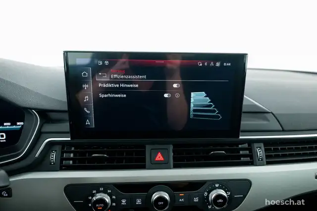 Audi A4 view 14