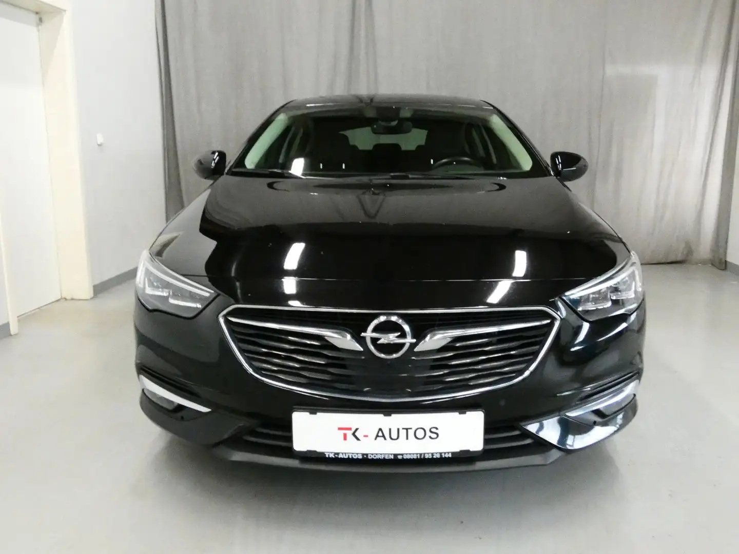 Opel Insignia 2.0 CDTI, 1.Hand,Navi,Leder,HUD,ACC,AHK Schwarz - 2