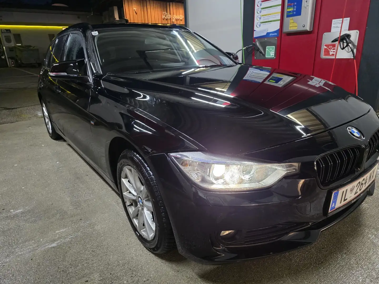 BMW 318 318d Touring Aut. - 2