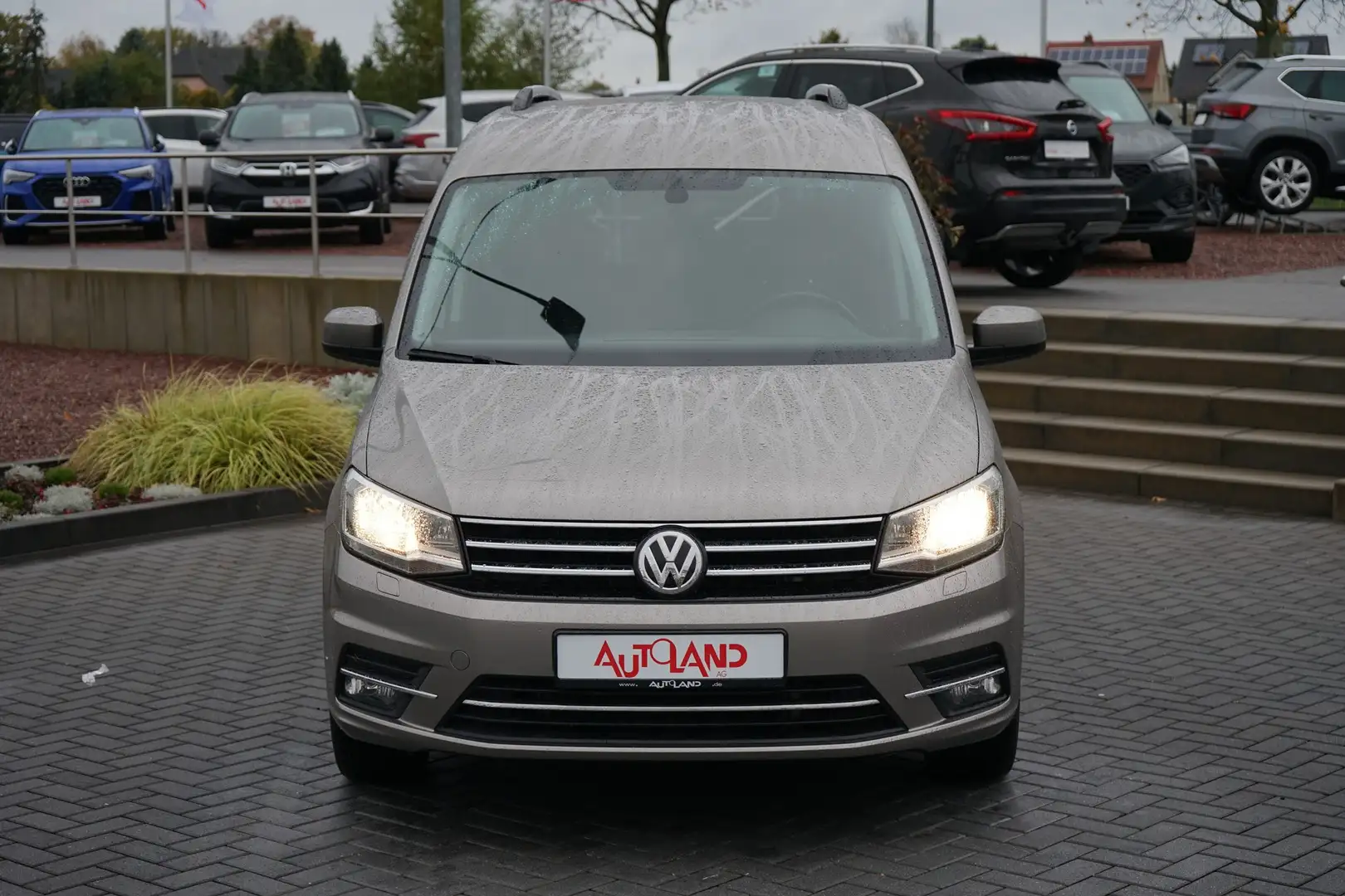 Volkswagen Caddy 1.4 TSI Highline Sitzheizung Tempomat AHK Beige - 2