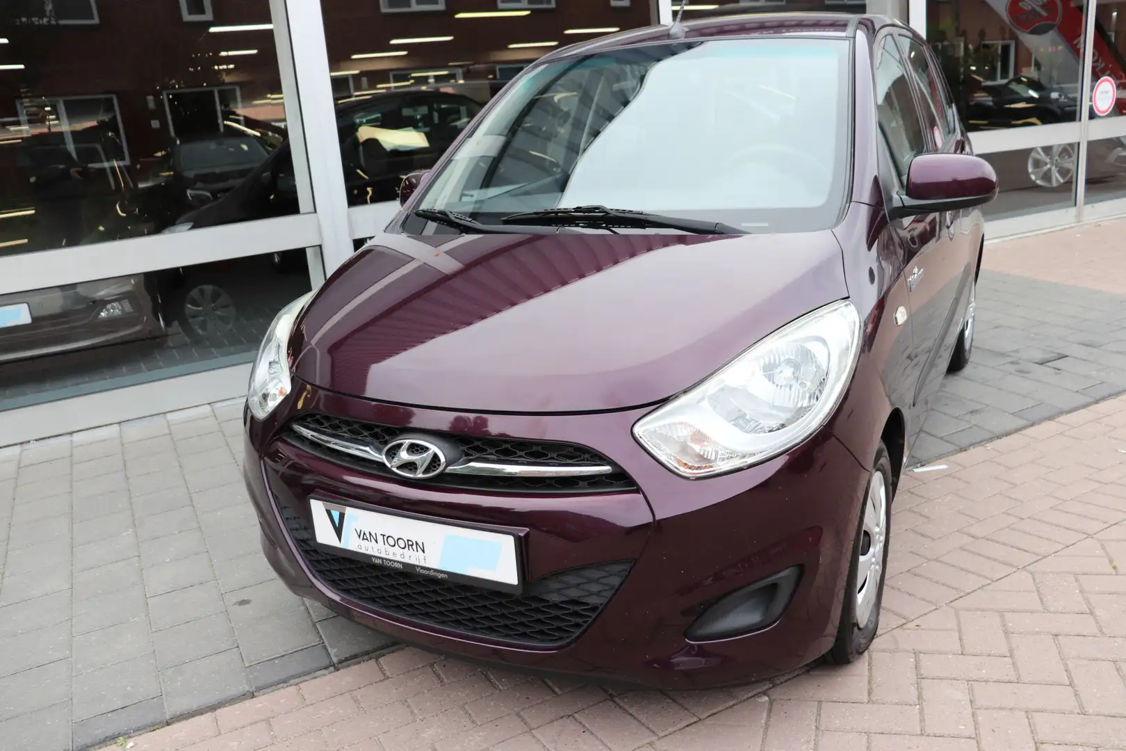 Hyundai i10 1.0 i-Drive Cool, Lage km stand! Mauve - 2