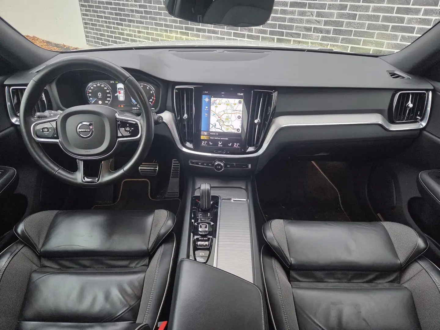 Volvo V60 2.0 B3 R-Design | Apple Carplay/Android Auto | 19 Blanc - 2