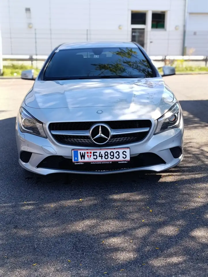 Mercedes-Benz CLA 200